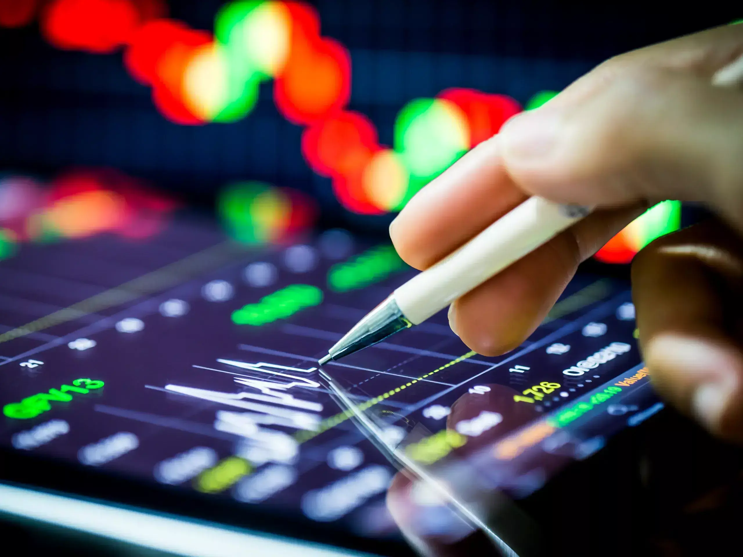 നാലാം ദിവസവും ആഭ്യന്തര വിപണിക്ക് തുടക്കം ചുവപ്പിൽ; 18 കടന്ന് ഇന്ത്യ വിക്സ്
