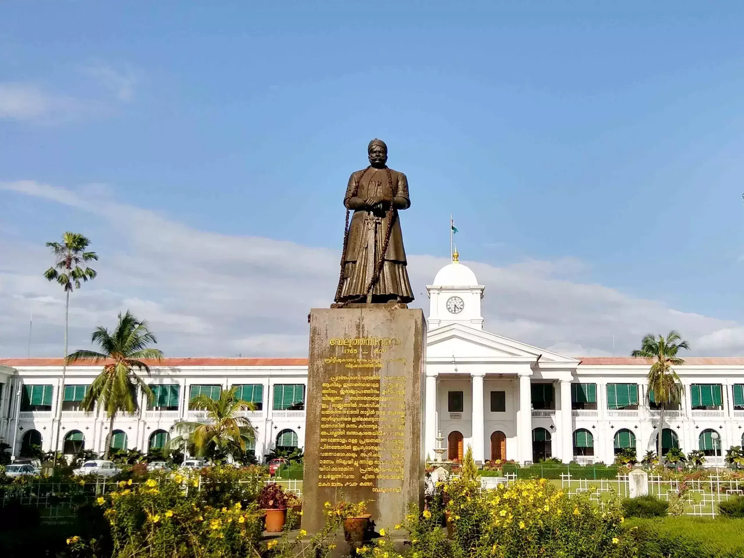 ആശ്രിത നിയമനം; 13 വയസ്സ് തികയണമെന്ന സർക്കാർ നിർദേശത്തെ എതിർത്ത് സർവ്വീസ് സംഘടനകൾ