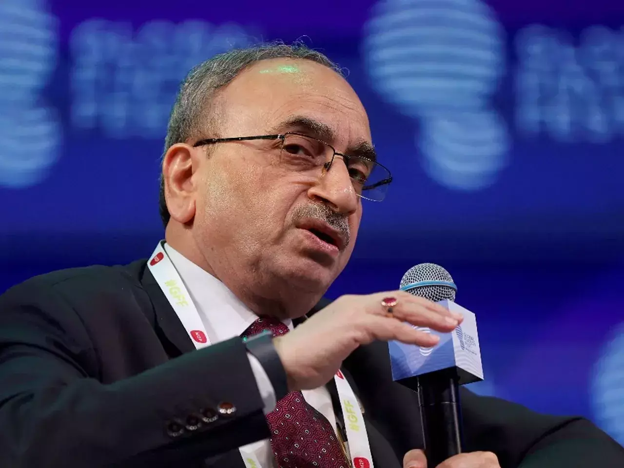 who after dinesh khara, sbi is considering them for the post of chairman