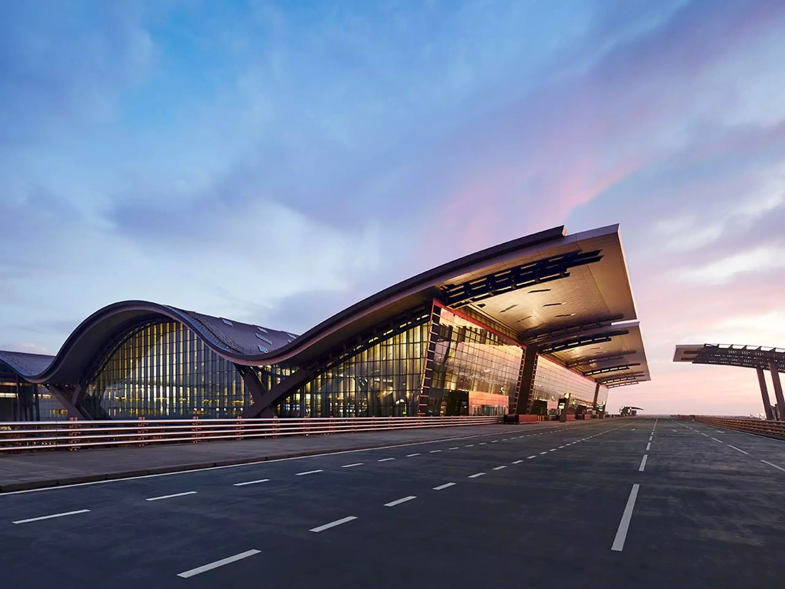 ഒരു വര്‍ഷം അഞ്ച് കോടി യാത്രക്കാര്‍;ഹമദ് അന്താരാഷ്ട്ര വിമാനത്താവളത്തിന് റെക്കോര്‍ഡ് നേട്ടം