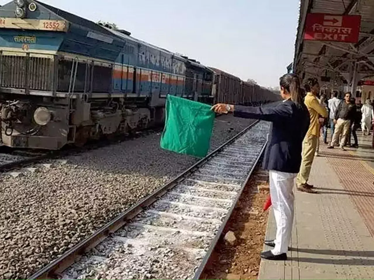 opportunities in railways, 10th class candidates can also apply