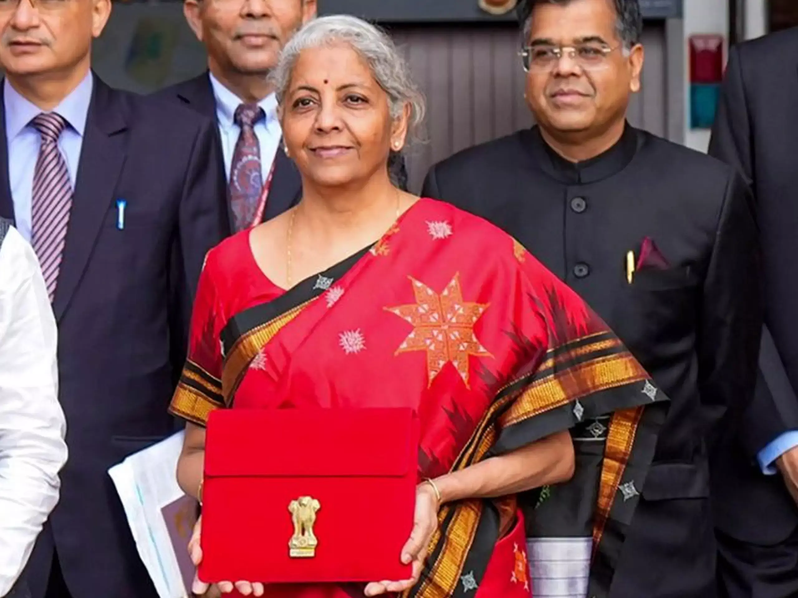 പുതിയ കാര്‍ഷിക നയം അവതരിപ്പിക്കണമെന്ന് ആവശ്യം