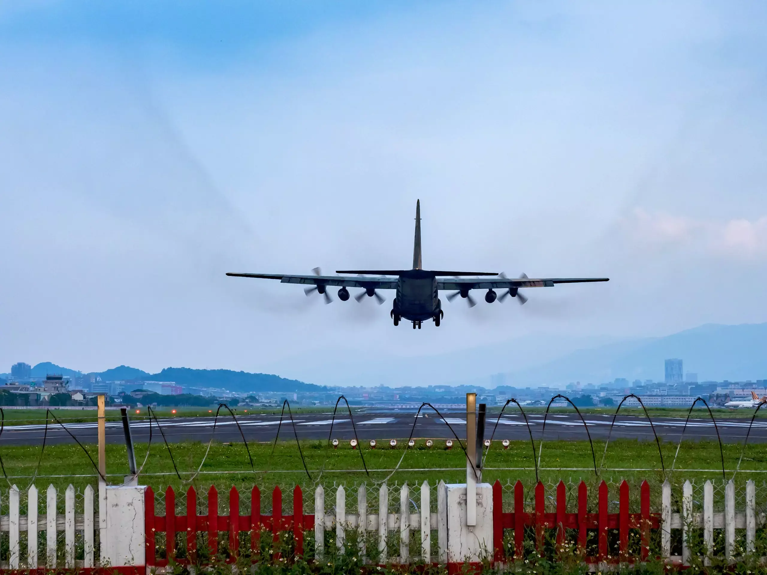 More land will be acquired for Noida airport