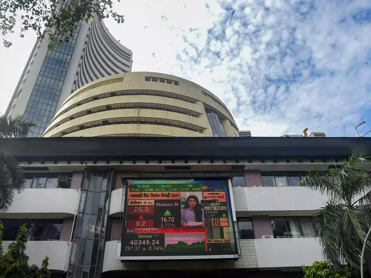 domestic indexes hit gains