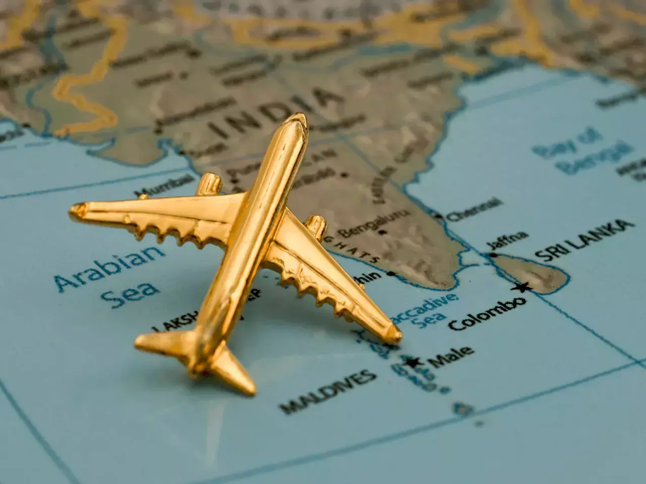 india targeting 300 airports