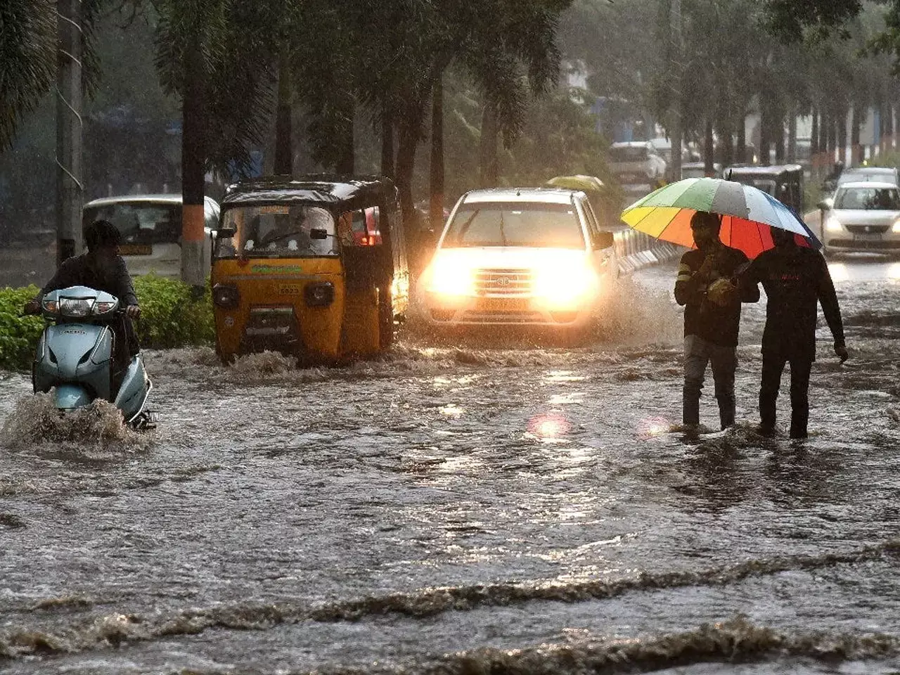 la niña is coming, flood risk by october