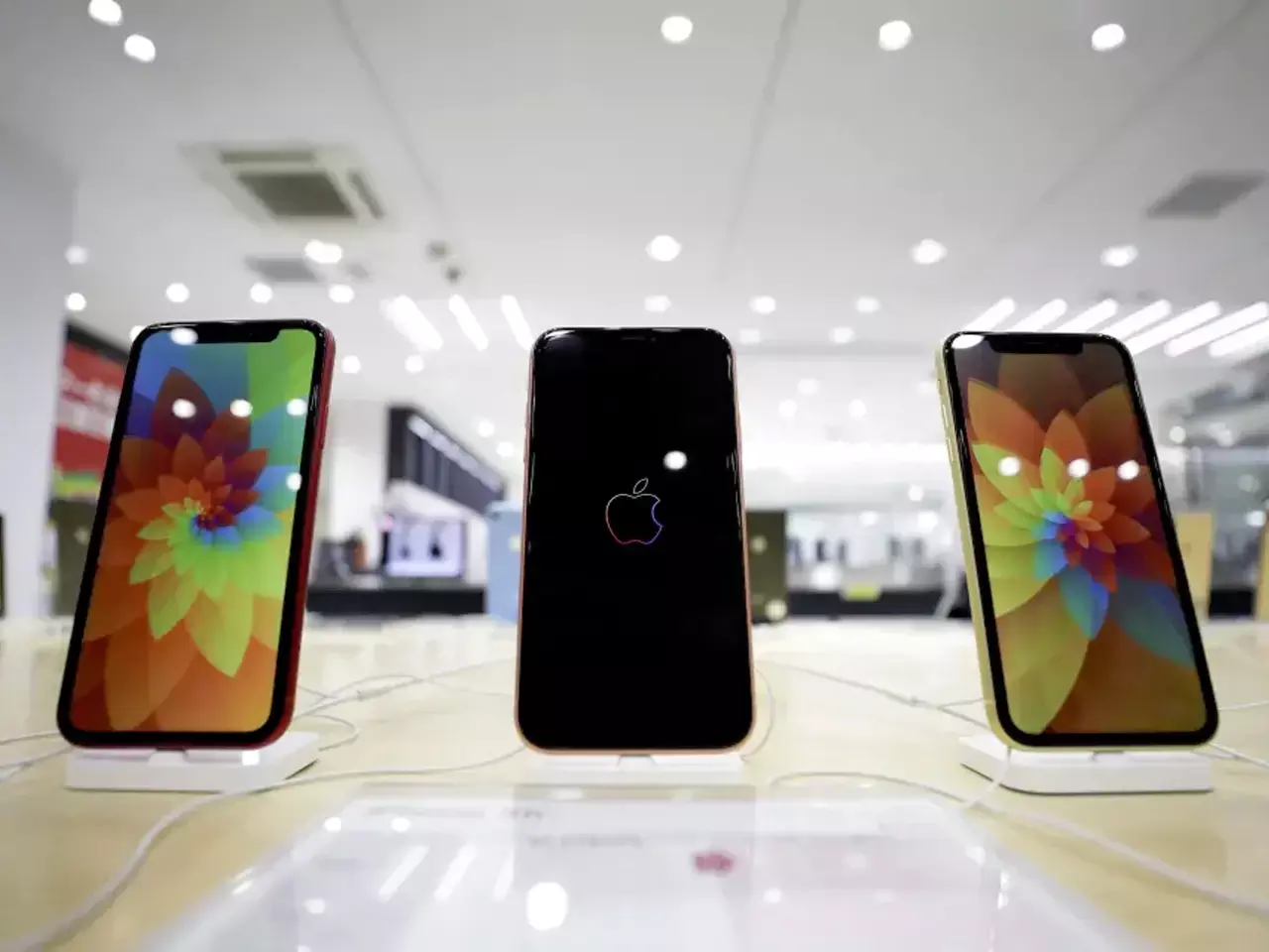 apple sales in india have been boosted