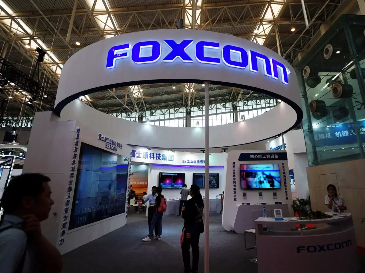 foxconn to increase business in india