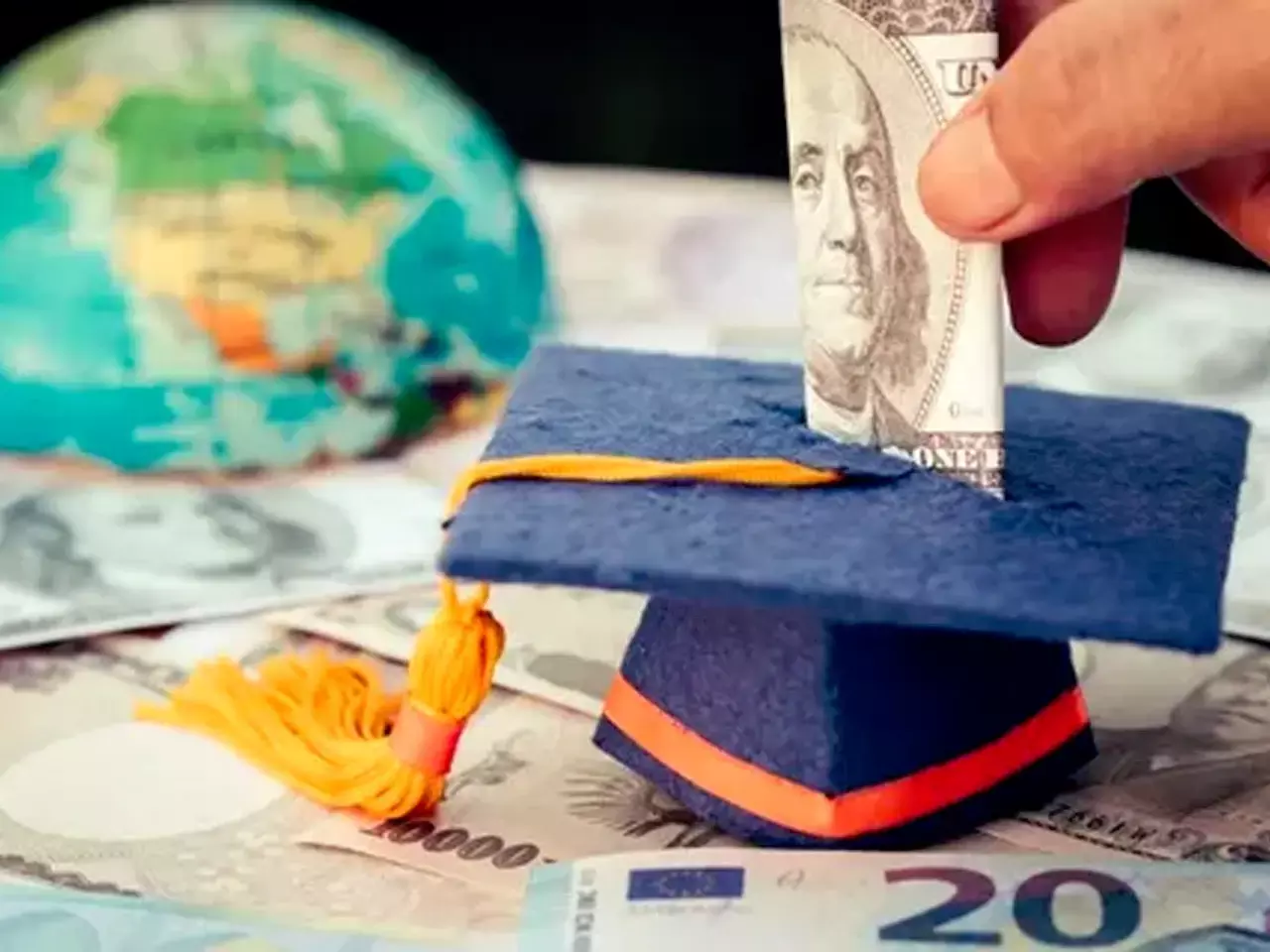 വിദേശ പഠനം; ചെലവ് എത്രയാകും? വിദേശ പഠനം; ചെലവ് എത്രയാകും?