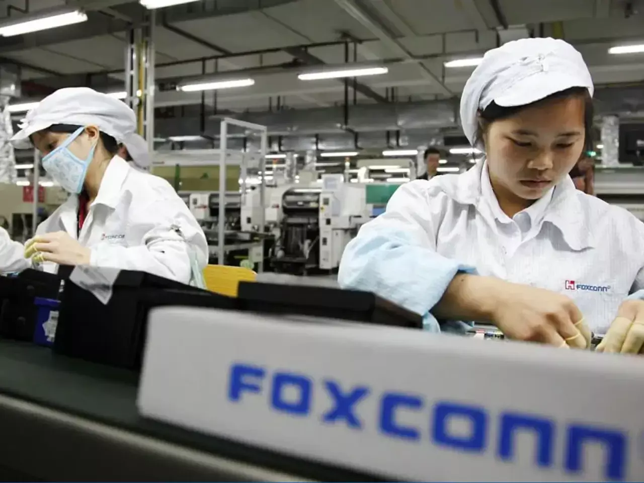womens own foxconn