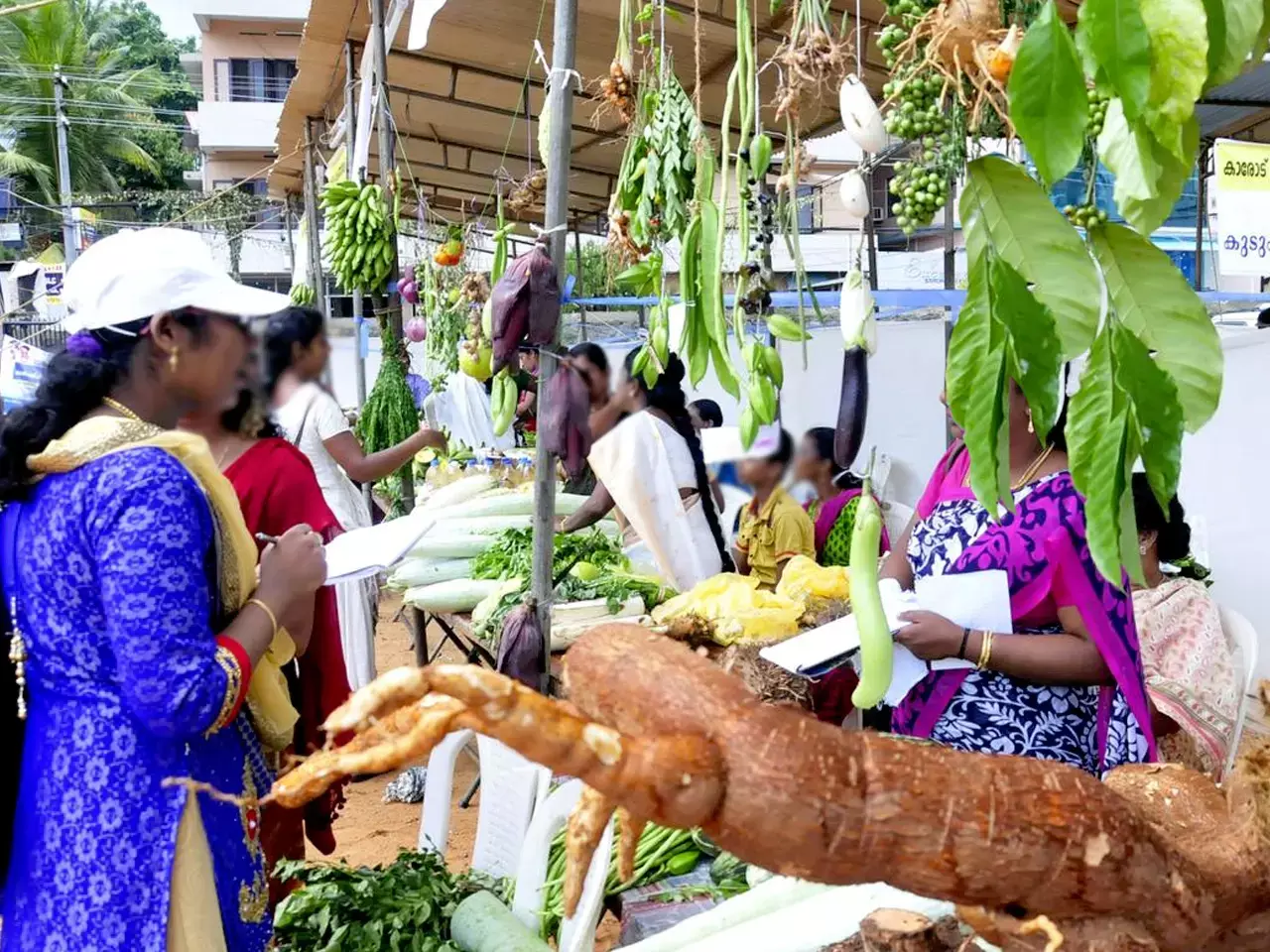 kudumbashree with onachantas at reasonable prices