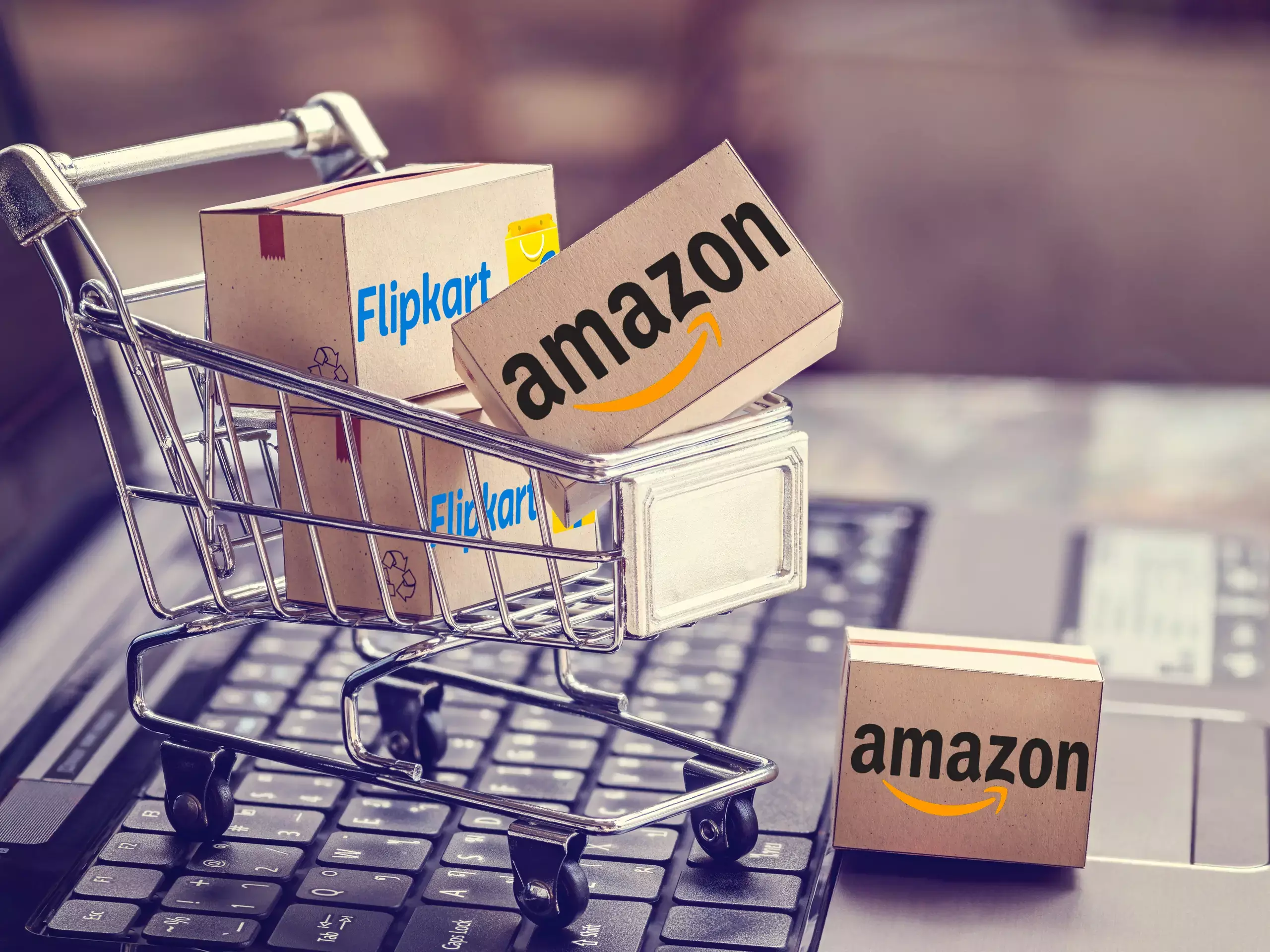 ആമസോണും ഫ്‌ളിപ്കാര്‍ട്ടും പ്രാദേശിക  നിയമങ്ങള്‍ ലംഘിച്ചതായി റിപ്പോര്‍ട്ട്