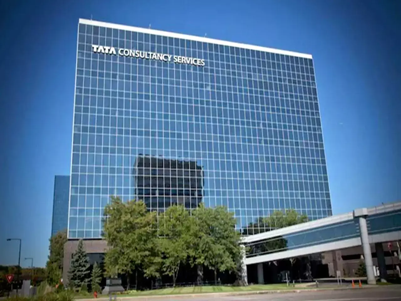 tcs aims for massive growth in poland