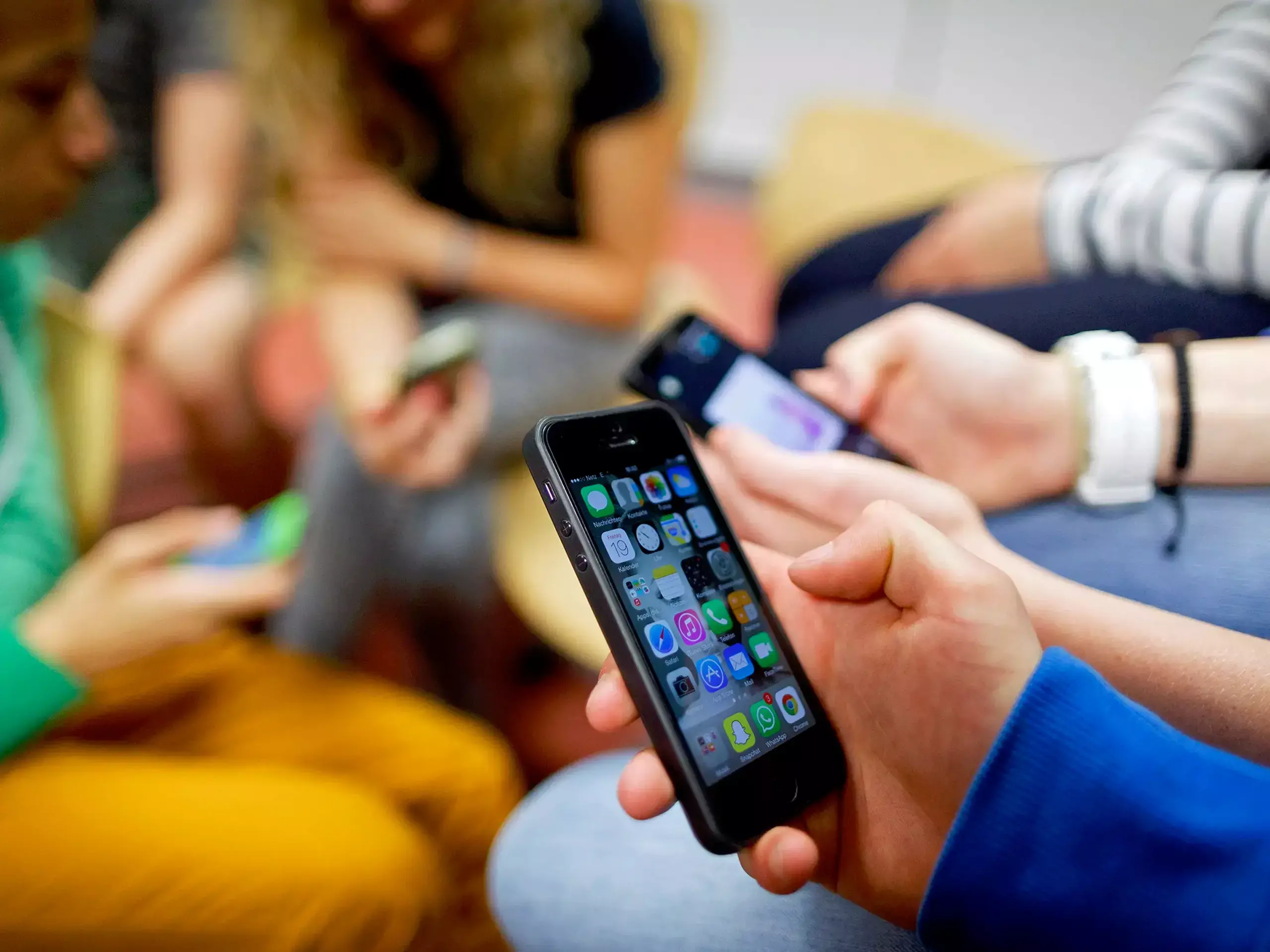 സ്‌കൂളുകളിലെ സ്മാര്‍ട്ട്‌ഫോണ്‍   ഉപയോഗം കാലിഫോര്‍ണിയ വിലക്കുന്നു