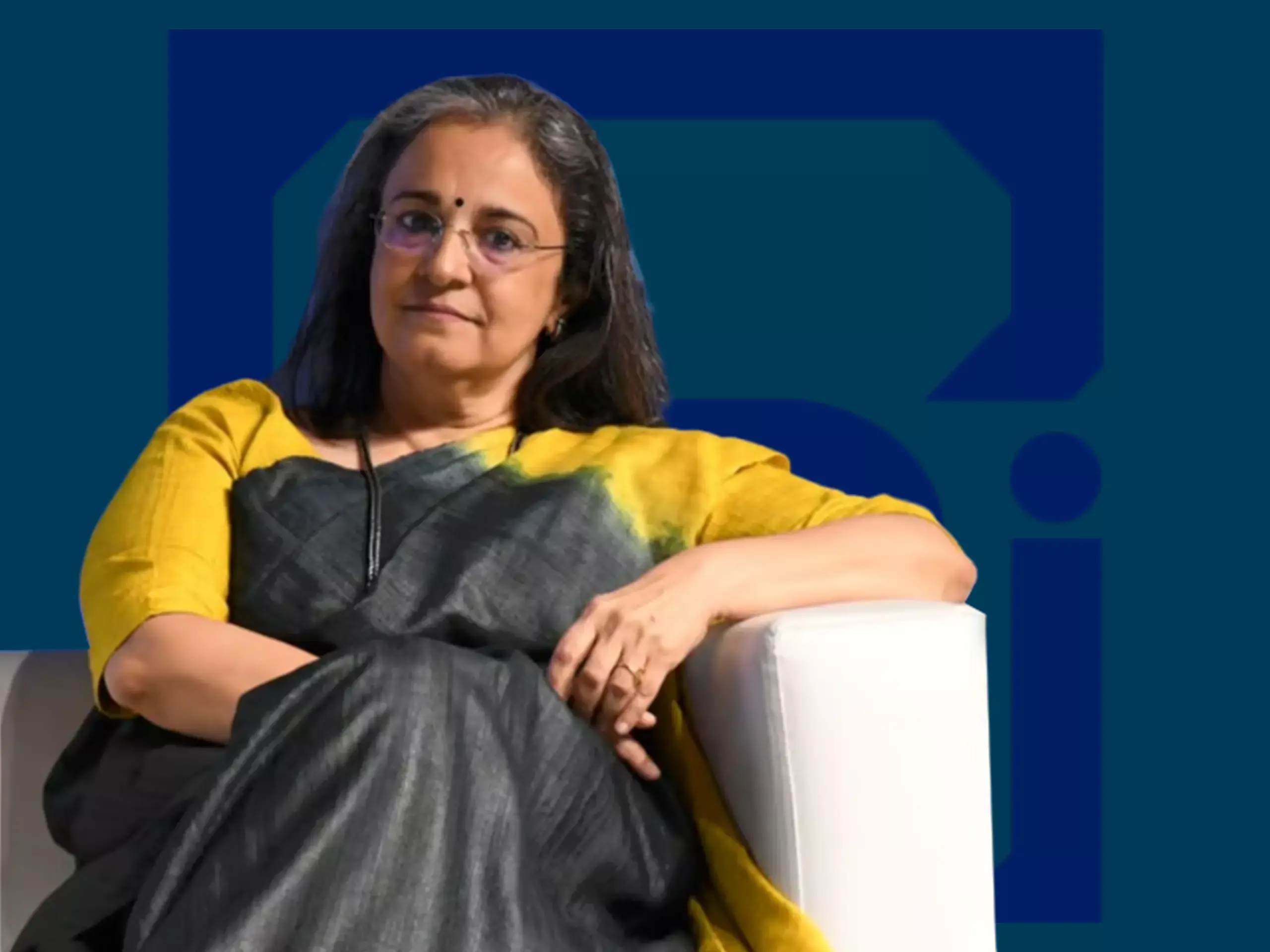 മാധബി ബുച്ചിനെ പിഎസി വിളിച്ചുവരുത്തിയേക്കും