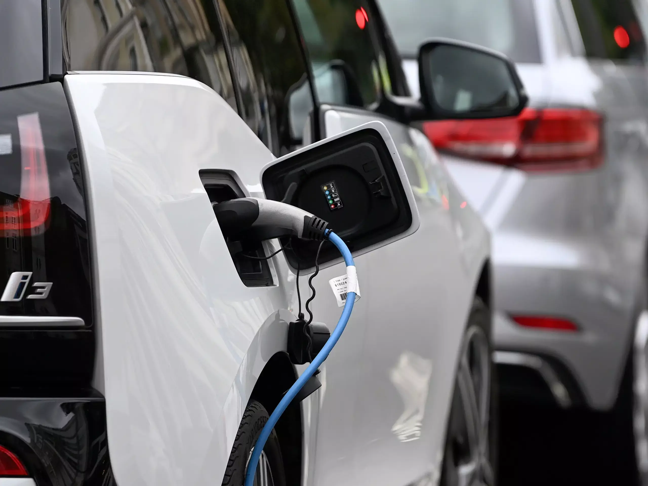 ഇവികള്‍ക്ക് പിഎം ഇ-ഡ്രൈവ്   സബ്‌സിഡിയുമായി സര്‍ക്കാര്‍