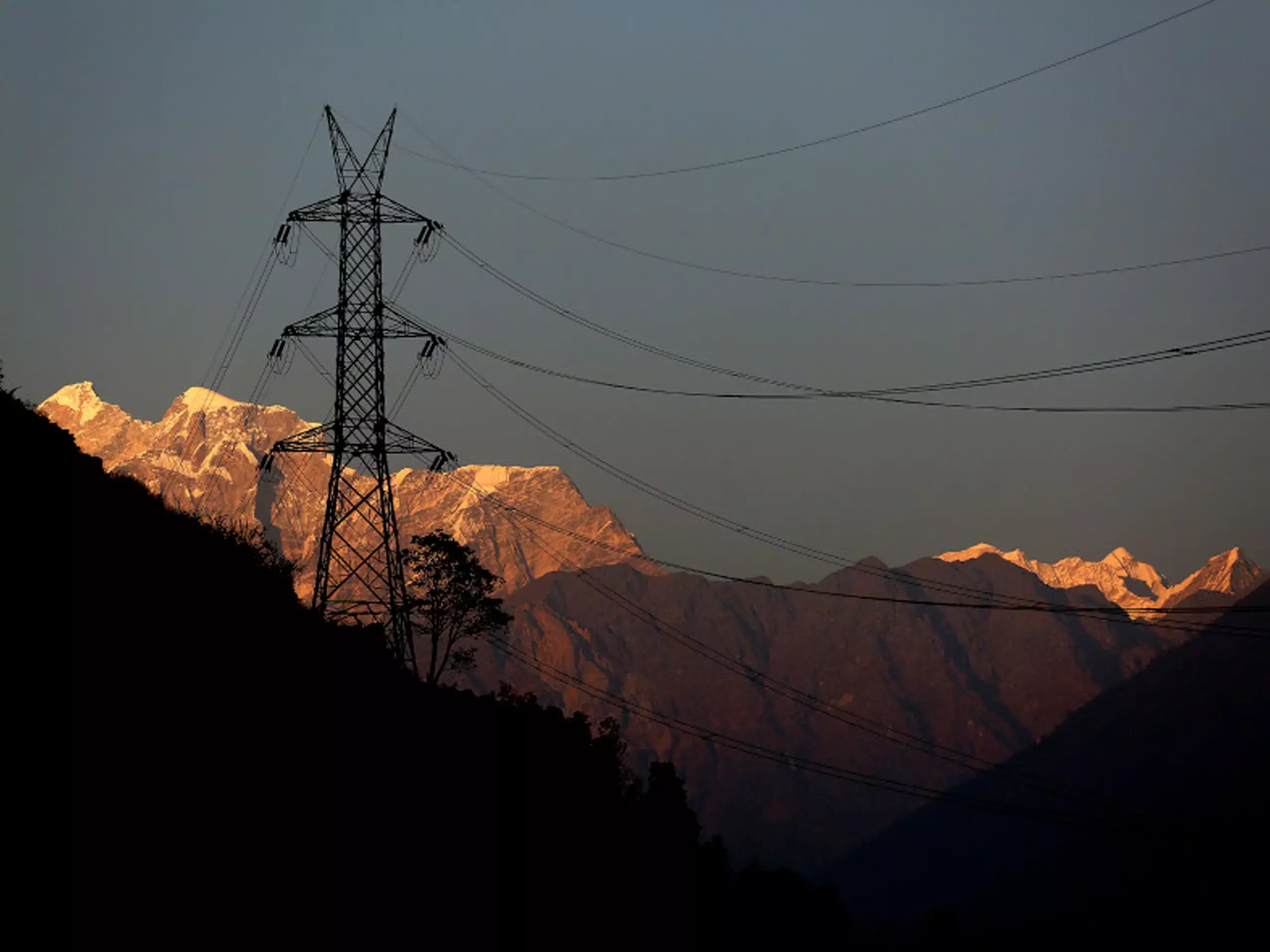 നേപ്പാള്‍ ഇന്ത്യവഴി ബംഗ്ലാദേശിന്  വൈദ്യുതി നല്‍കും