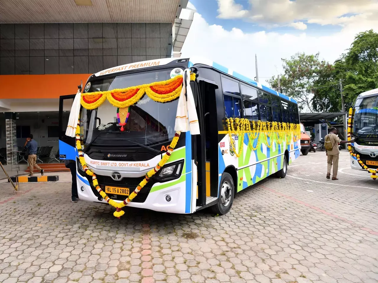 ksrtc ac super fast premium bus service launched