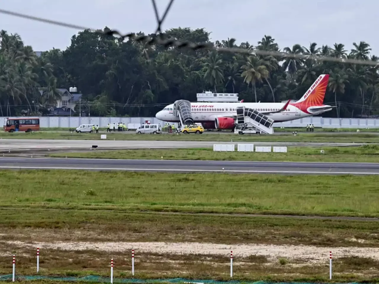 bomb threats on planes prompt investigation