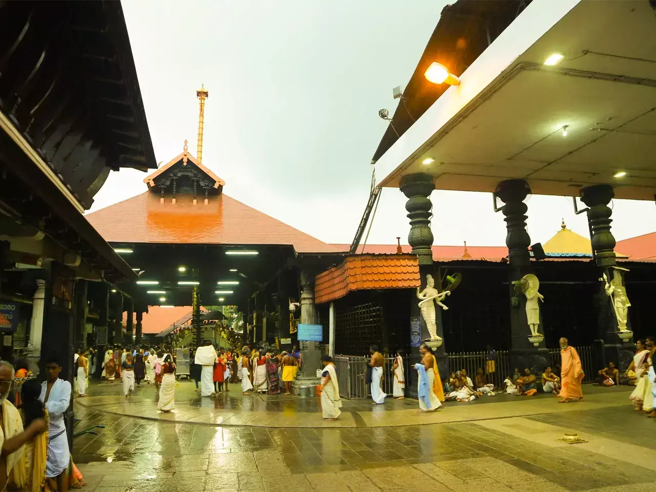 guruvayoor temple, treasury receipt rs 6.84 crores