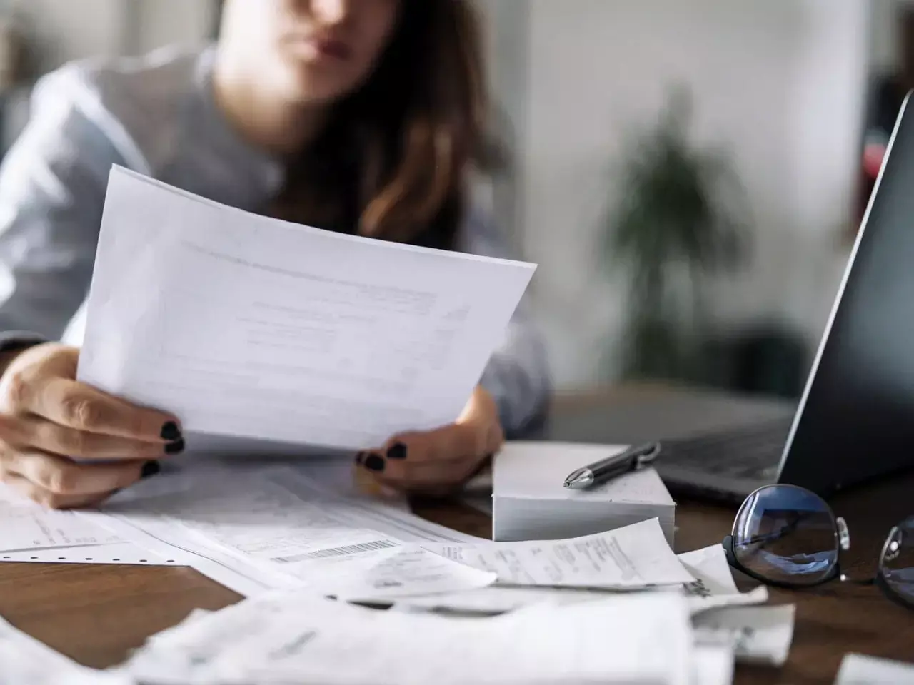 around 10,000 unlicensed recruitment firms in the state