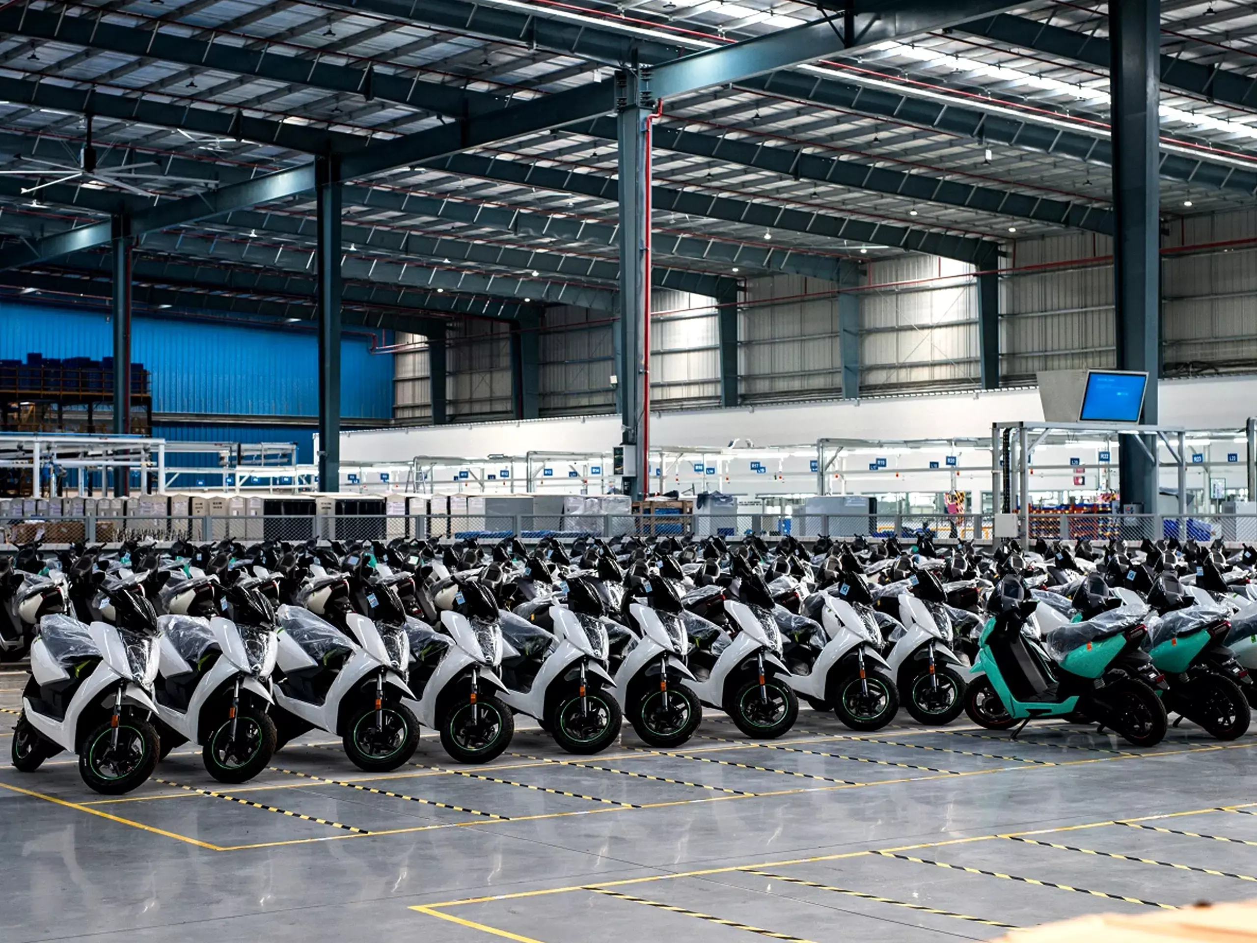 പ്രതിമാസ വില്‍പ്പനയില്‍ റെക്കോര്‍ഡ് സൃഷ്ടിച്ച് ഏഥര്‍