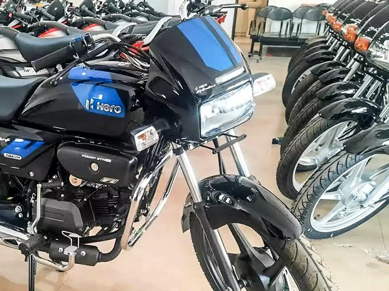 ഹീറോ മോട്ടോകോര്‍പ്പിന്റെ   വില്‍പ്പന കുതിച്ചുയര്‍ന്നു