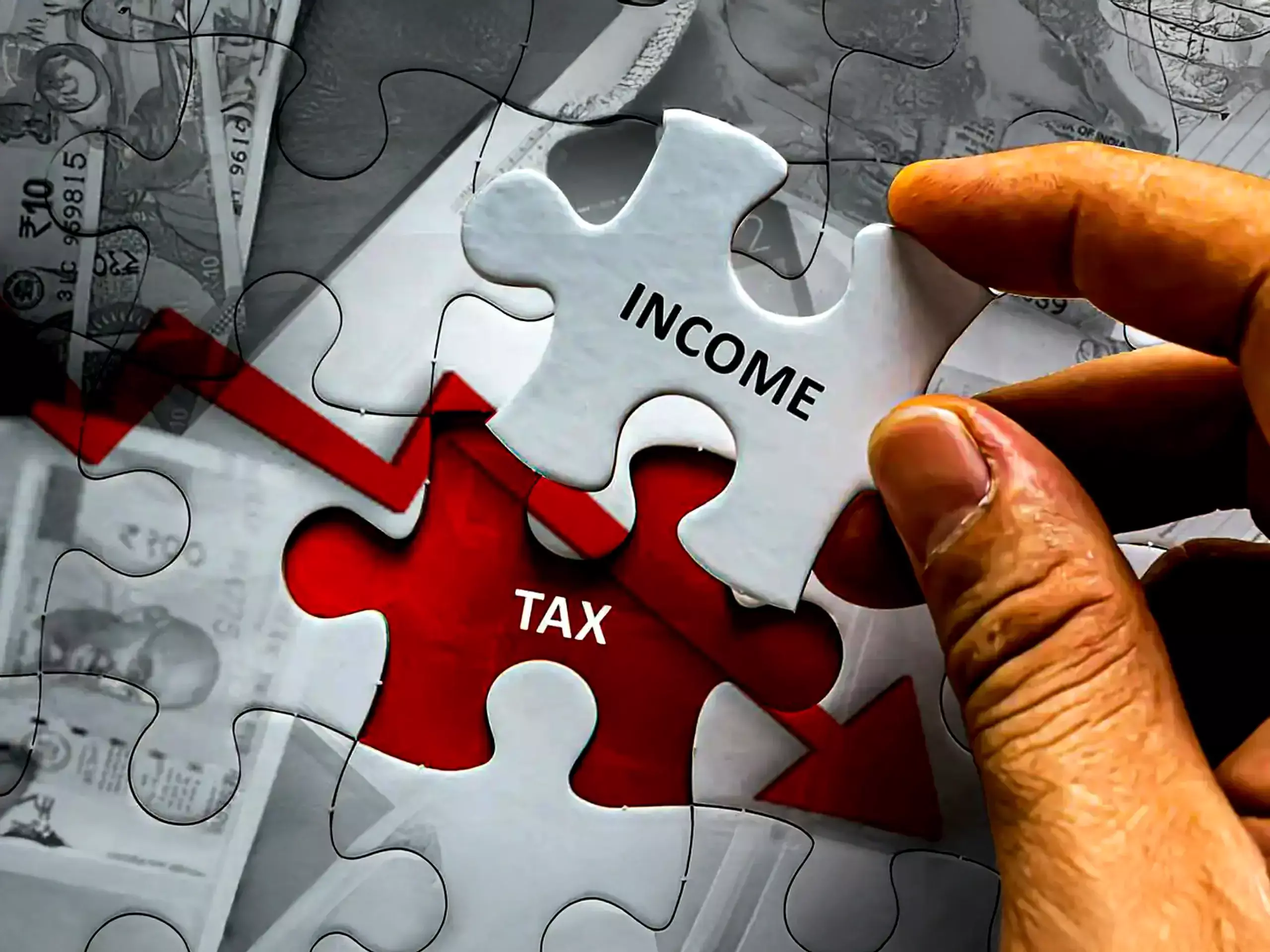 ആദായനികുതി ഭാരം കുറഞ്ഞതായി കേന്ദ്രം