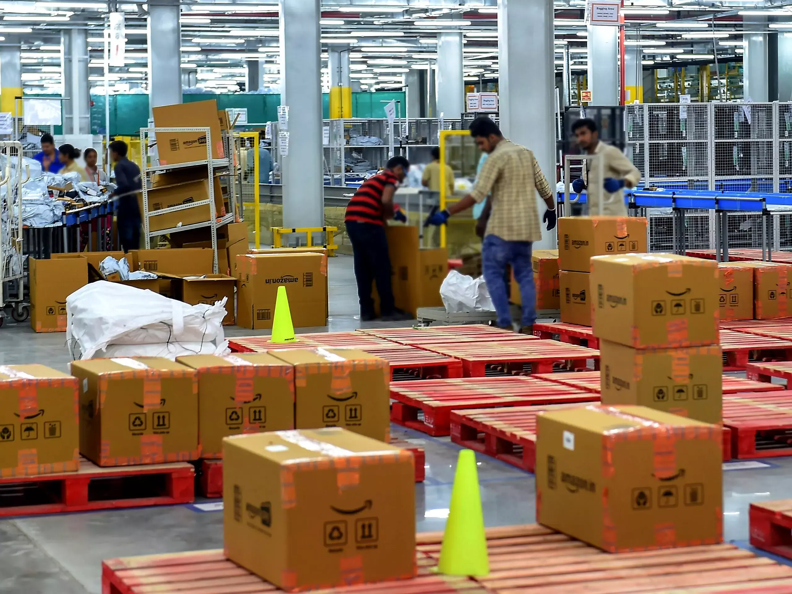 ആമസോണ്‍ ക്രോസ്-ബോര്‍ഡര്‍   ലോജിസ്റ്റിക്‌സ് പ്രോഗ്രാം വിപുലീകരിക്കുന്നു