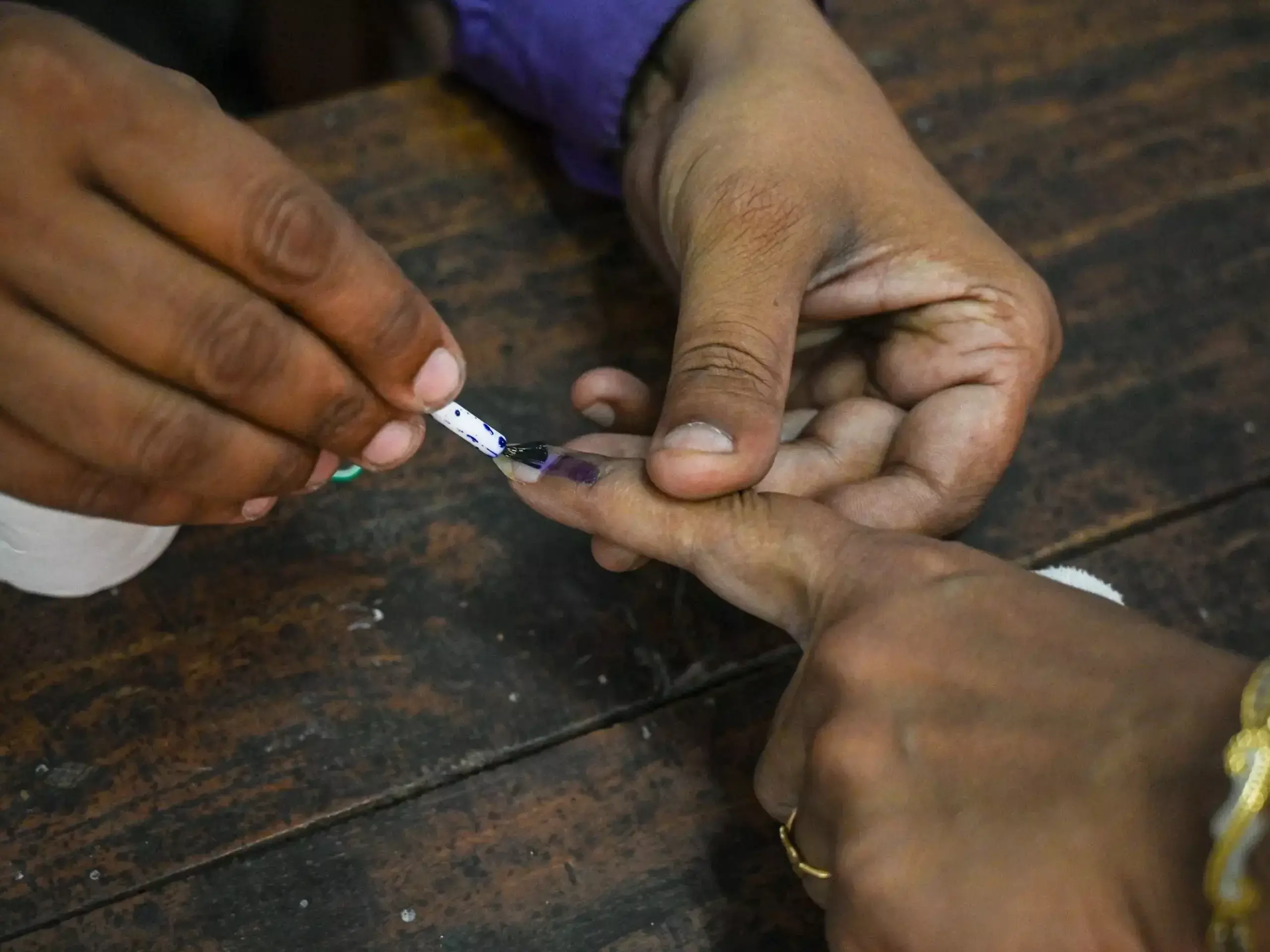 ഒരുക്കങ്ങള്‍ പൂര്‍ണം, പാലക്കാട് നാളെ പോളിങ് ബൂത്തിലേക്ക്