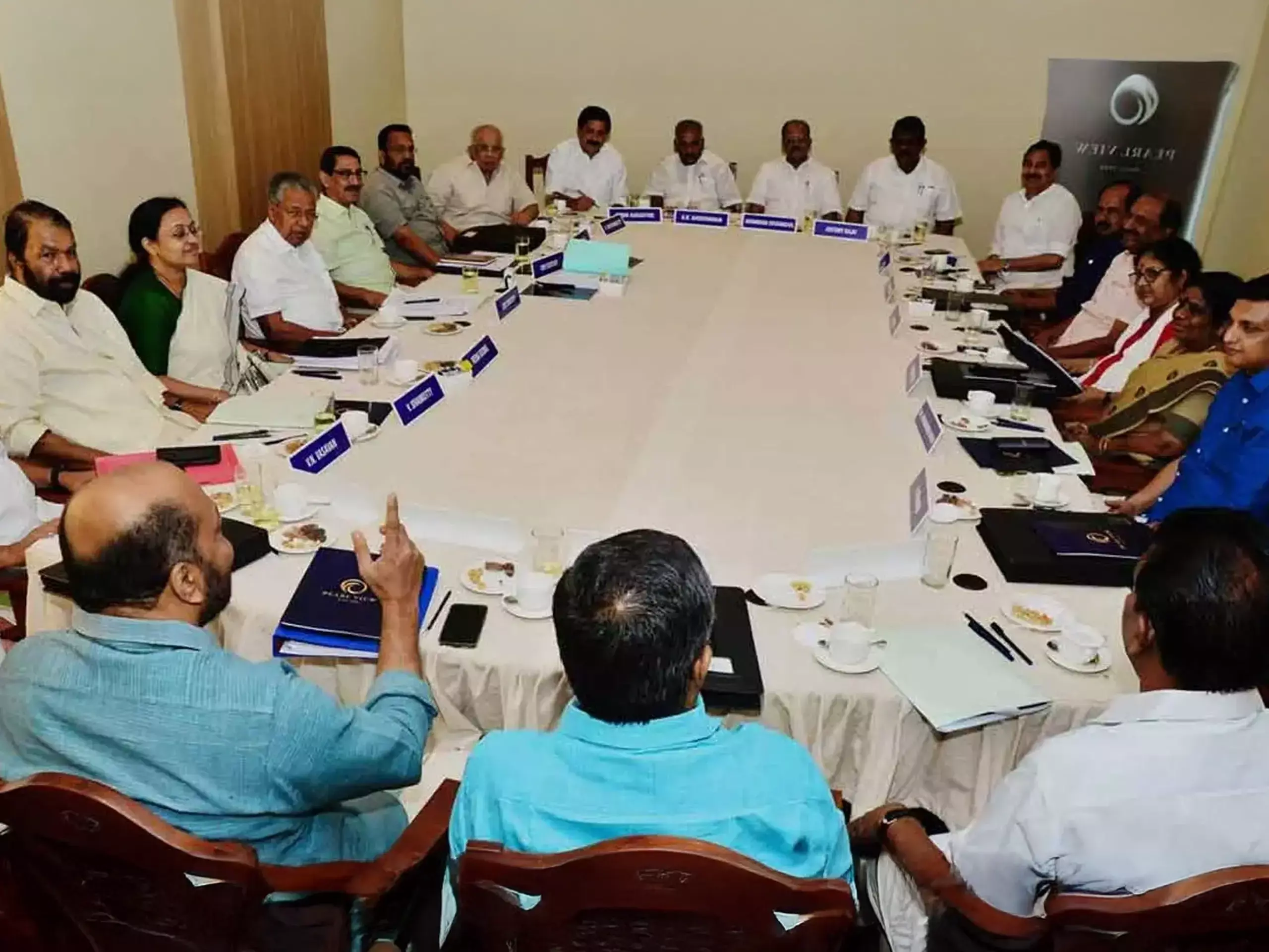 പരാതി പരിഹാരങ്ങൾക്കായി മന്ത്രിമാർ ജനങ്ങളിലേക്ക്, താലൂക്ക് തല അദാലത്ത് ഡിസംബർ, ജനുവരി മാസത്തിൽ