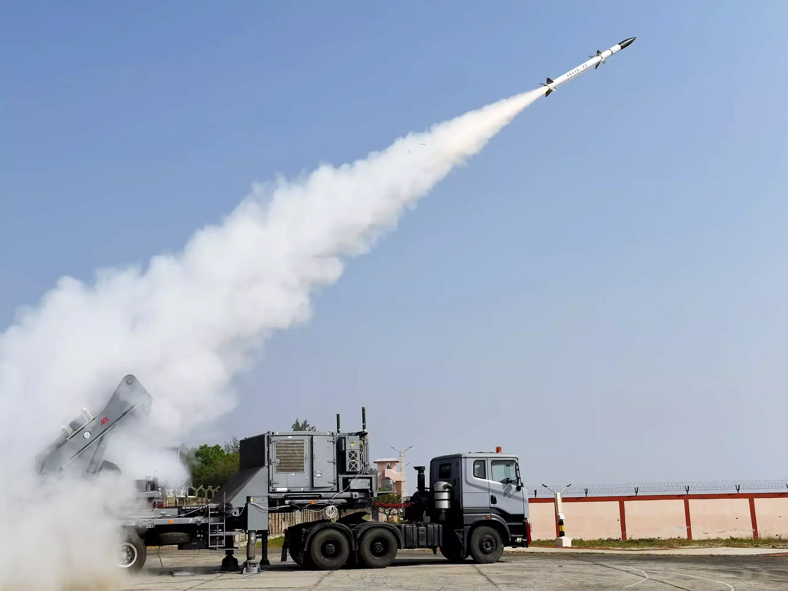 കര്‍ണാടകയില്‍ പ്രതിരോധ നിര്‍മ്മാണ കേന്ദ്രം വരുന്നു