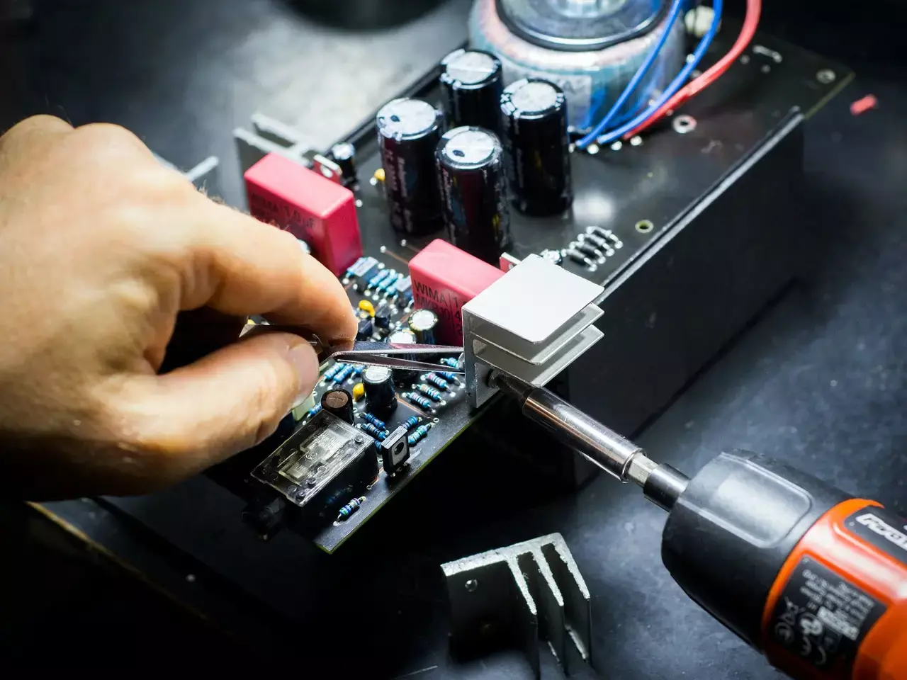 it ministry seeks approval for electronics manufacturing package