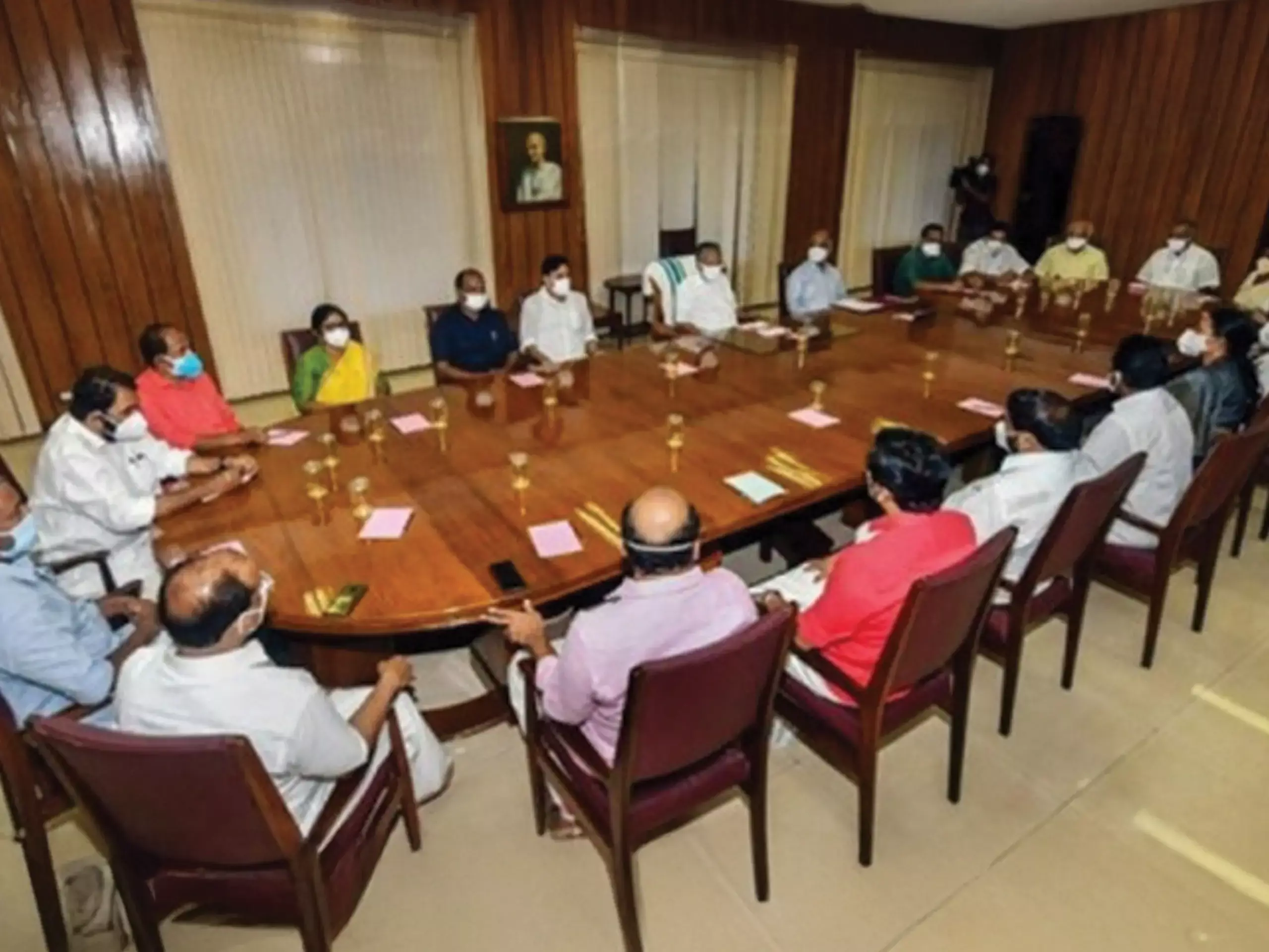 വ്യവസായ ഇടനാഴി: പുതുശ്ശേരിയിൽ 105 ഏക്കർ കൈമാറാൻ മന്ത്രിസഭായോ​ഗത്തിന്റെ അനുമതി