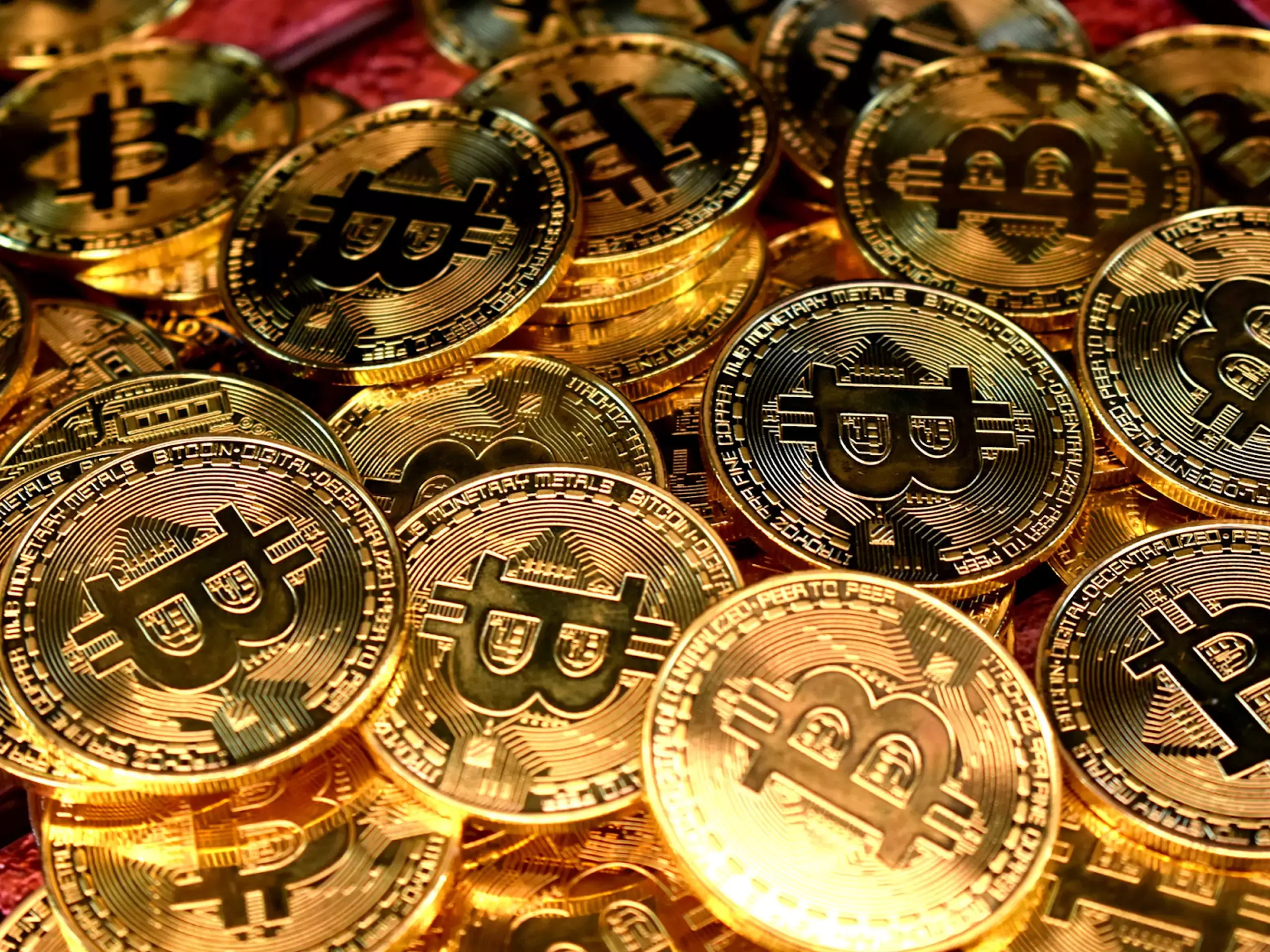 ക്രിപ്റ്റോ നിക്ഷേപകര് വിദേശത്തേക്ക്; നഷ്ടമായത് 6000 കോടിയുടെ നികുതി ക്രിപ്റ്റോ നിക്ഷേപകര് വിദേശത്തേക്ക്; നഷ്ടമായത് 6000 കോടിയുടെ നികുതി