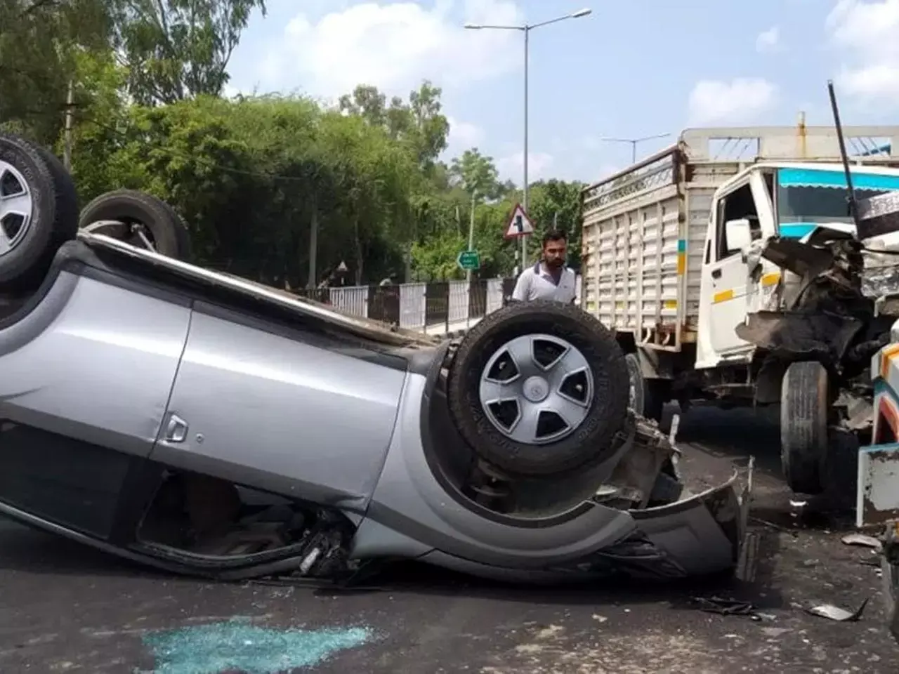 rs 25,000 reward for those who take accident victims to hospital