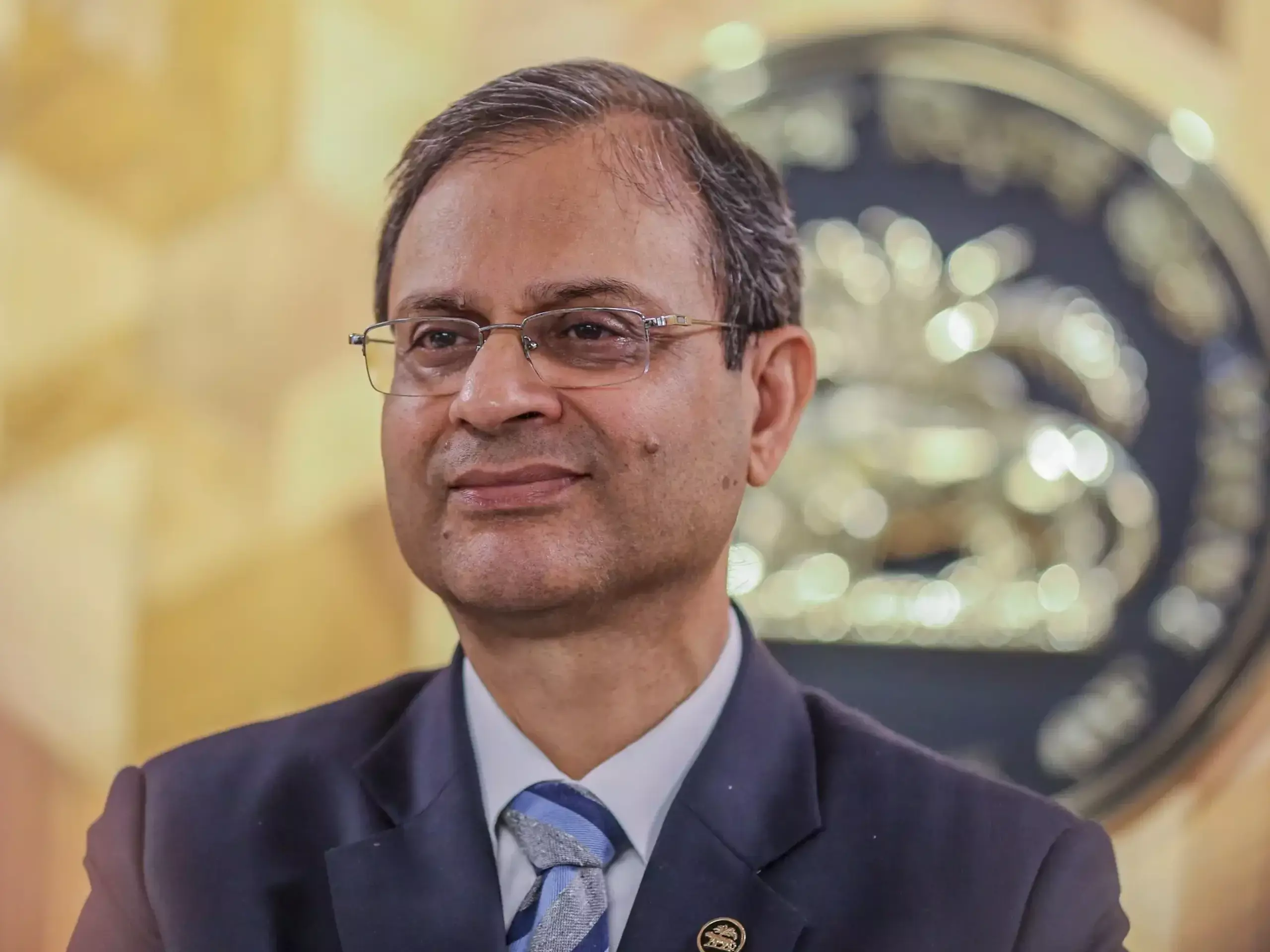 പലിശ നിരക്ക് കുറച്ച് റിസര്‍വ് ബാങ്ക്