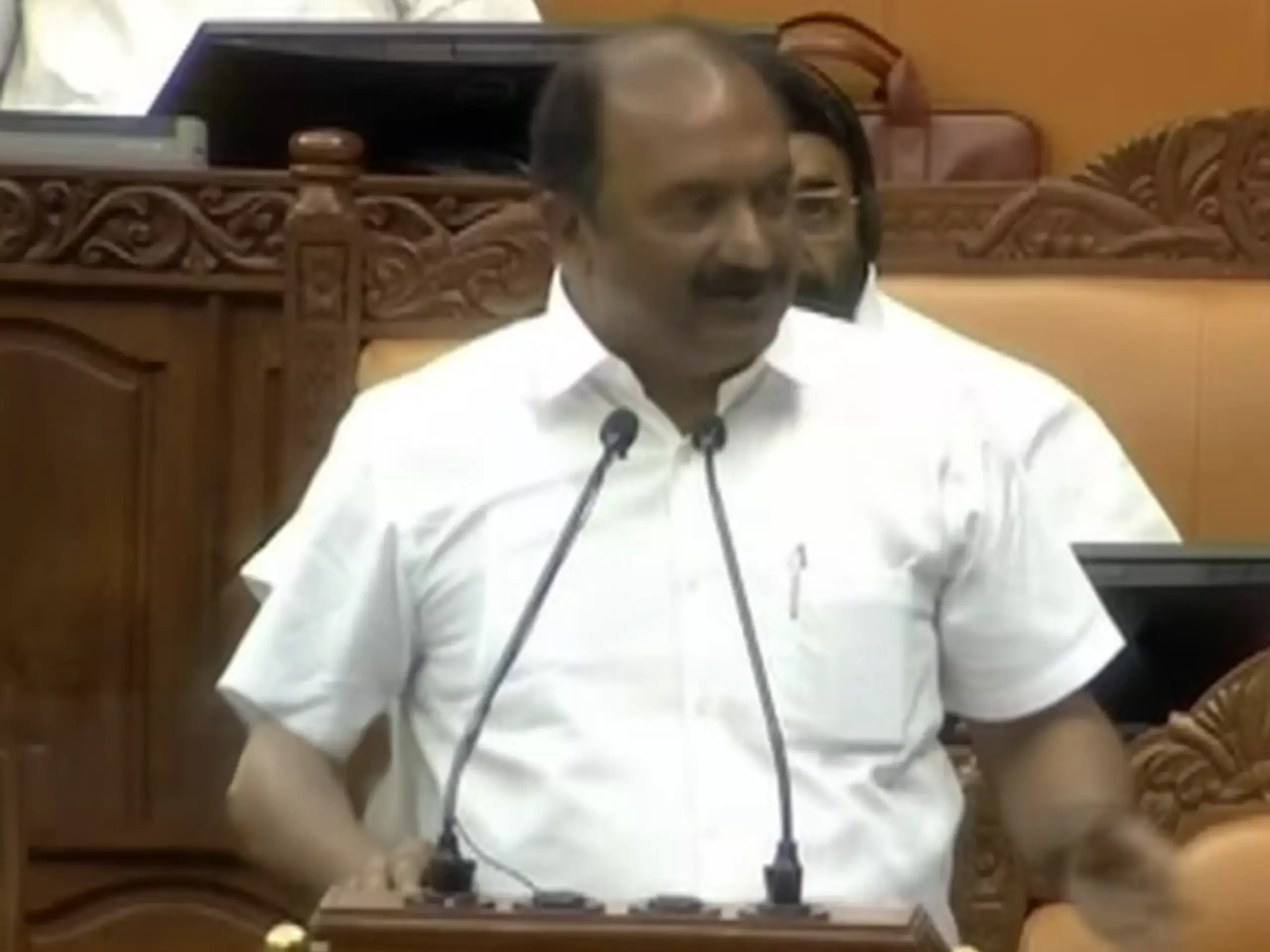 വികസനത്തിന് ഊന്നല്‍ നല്‍കി സംസ്ഥാന ബജറ്റ്