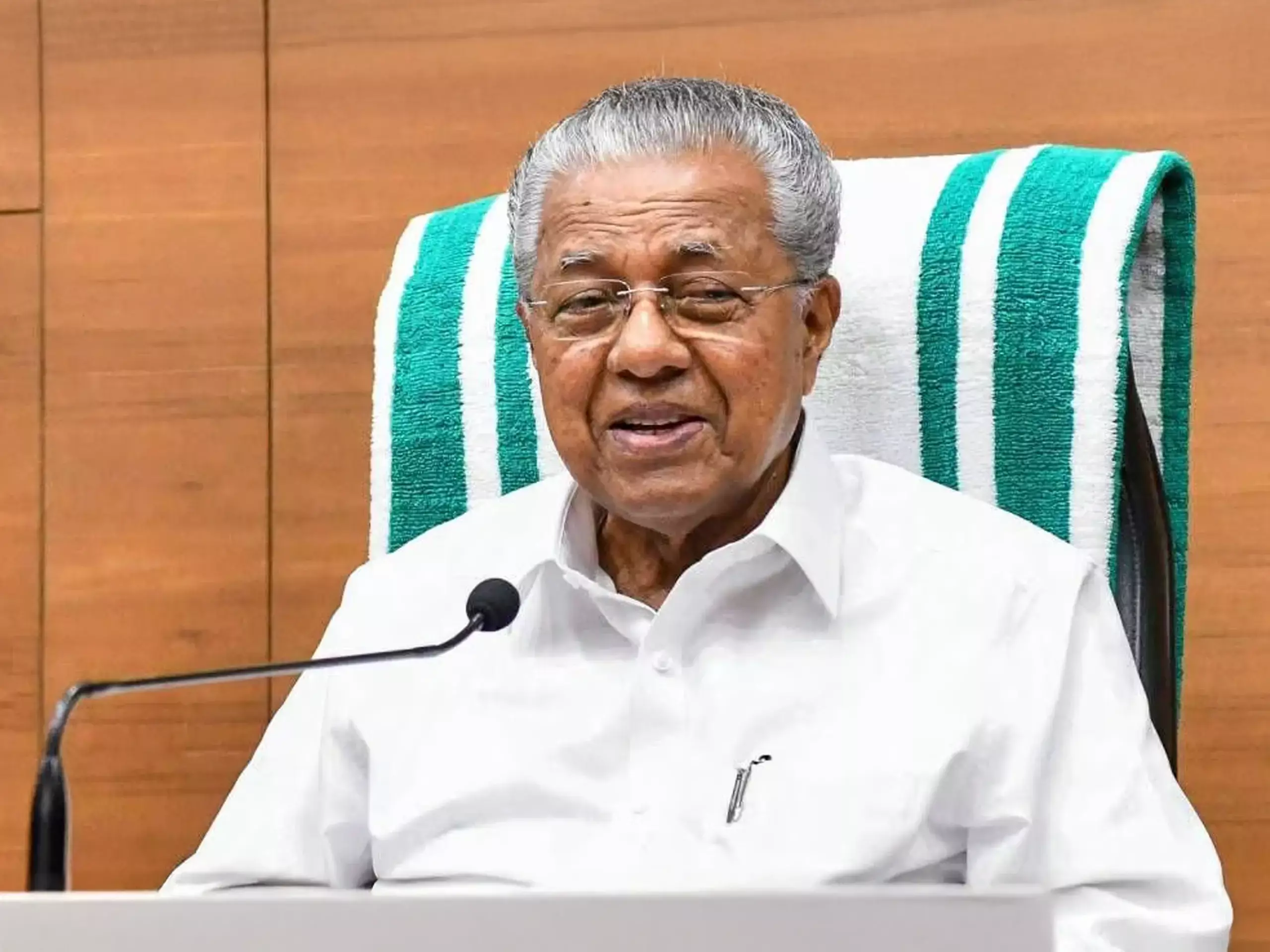 മുഖ്യമന്ത്രി പിണറായി വിജയന്‍ മൂന്ന് ദിവസത്തെ സന്ദര്‍ശനത്തിനായി ദുബായിലേക്ക്