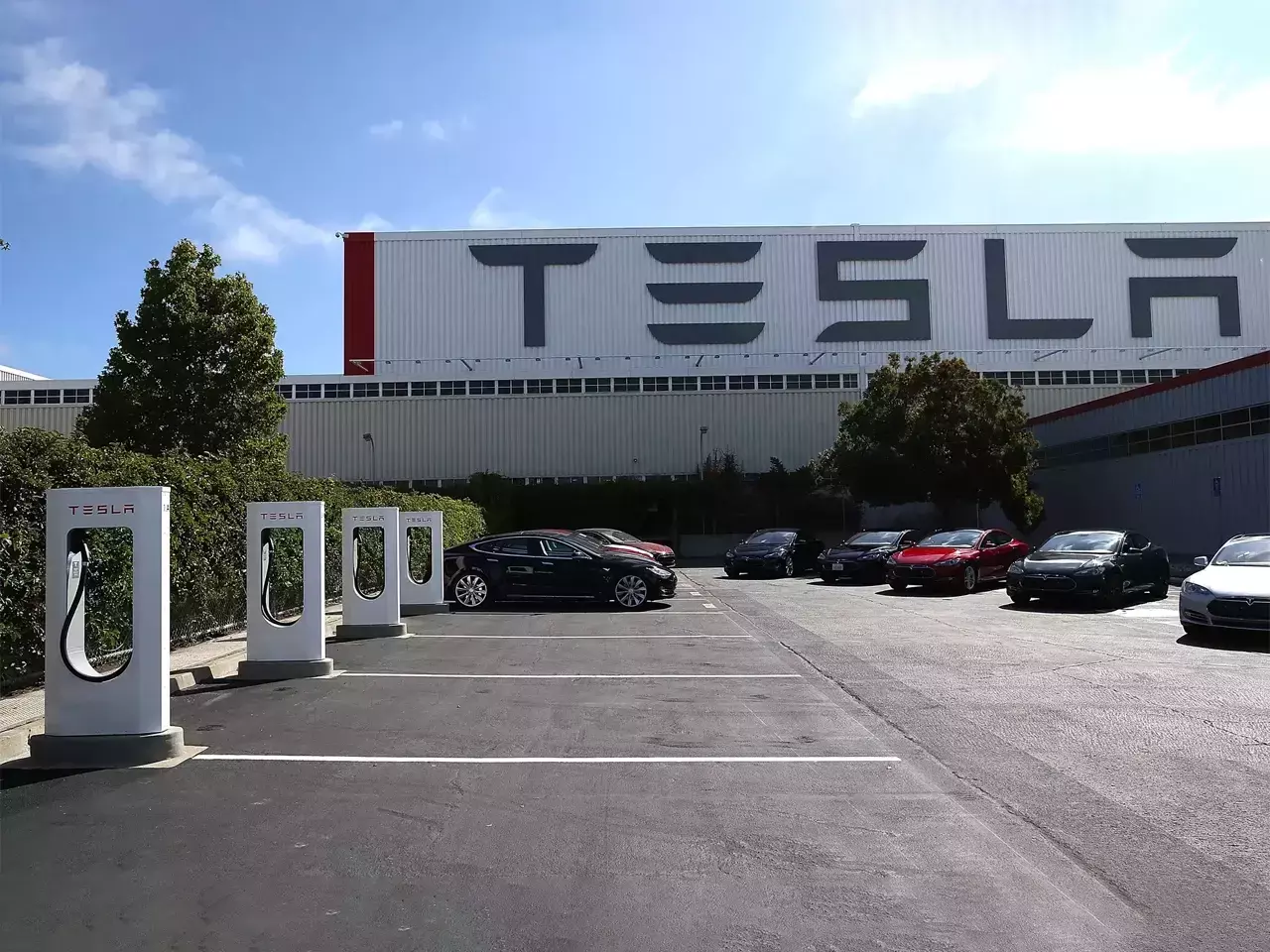 tesla plant, maharashtra is a priority