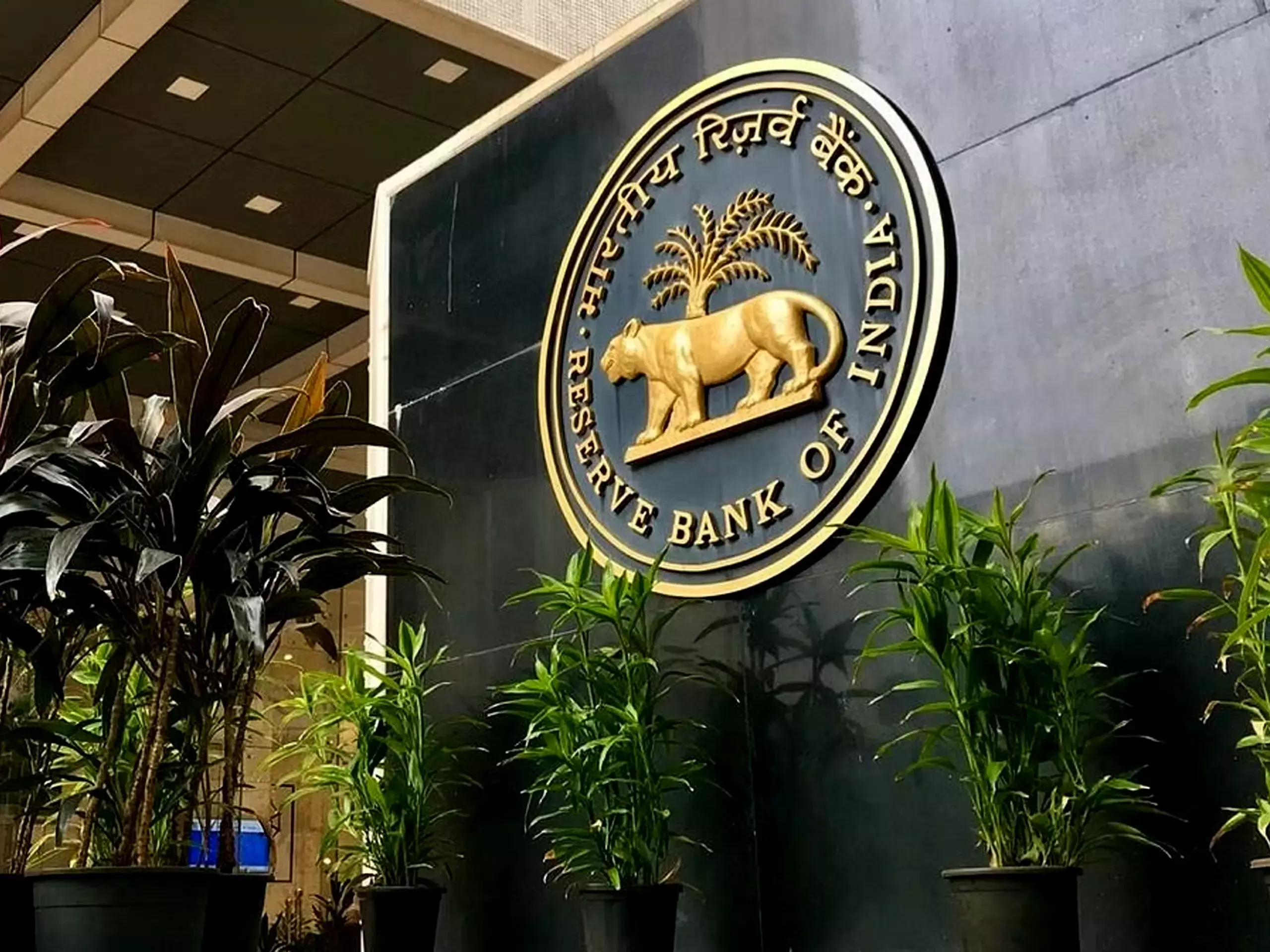 പ്രവാസികളുടെ നിക്ഷേപം വര്‍ധിച്ചതായി ആര്‍ബിഐ
