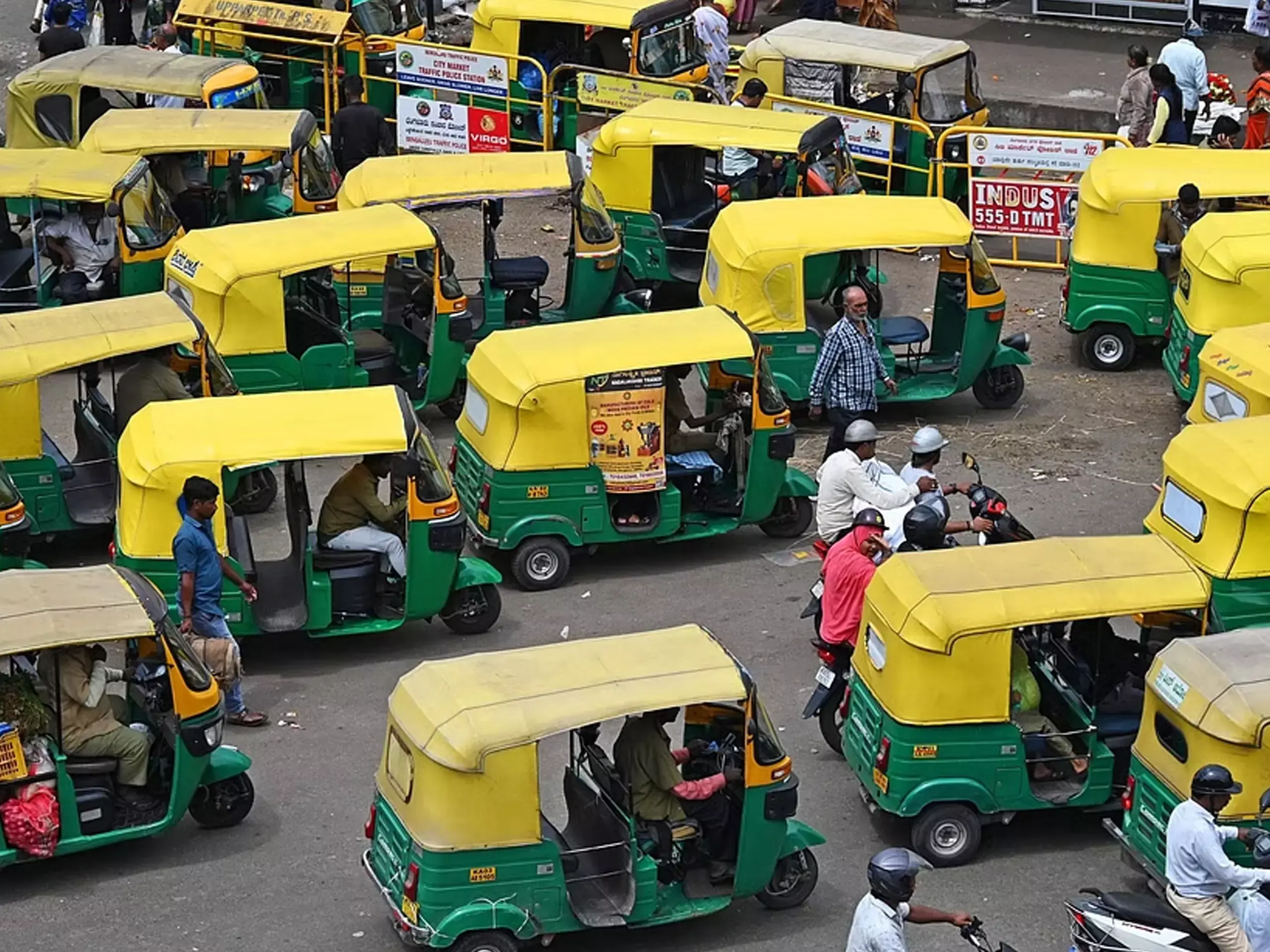 മീറ്റർ പ്രവർത്തിച്ചില്ലെങ്കിൽ ഓട്ടോറിക്ഷകളിൽ ഇനി സൗജന്യ യാത്ര; മാർച്ച് ഒന്ന് മുതൽ പ്രാബല്യത്തിൽ