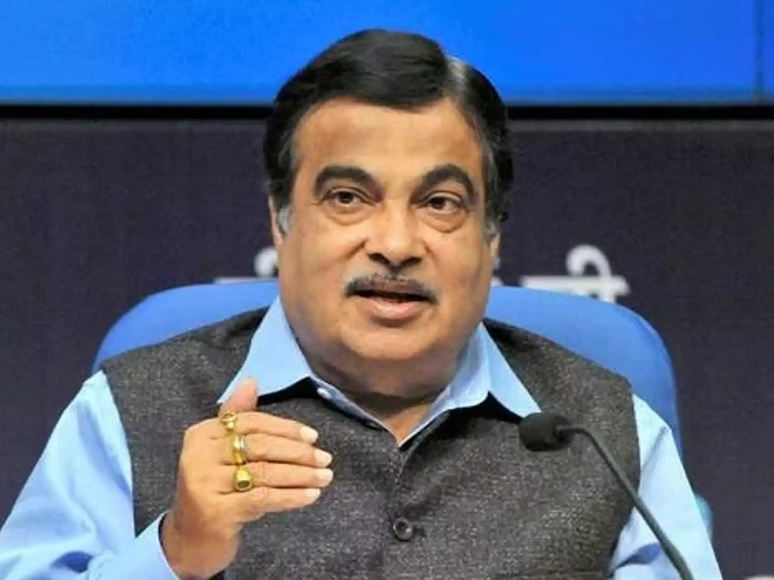 കേരളത്തിന് 3 ലക്ഷം കോടിയുടെ പദ്ധതികൾ പ്രഖ്യാപിച്ച് കേന്ദ്രമന്ത്രി നിതിൻ ഗഡ്കരി