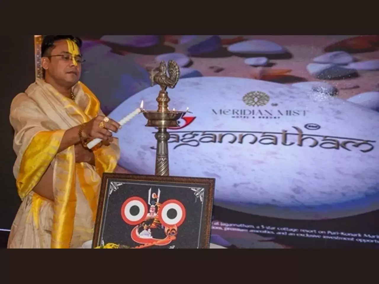 tourism, priest with spiritual resort in puri