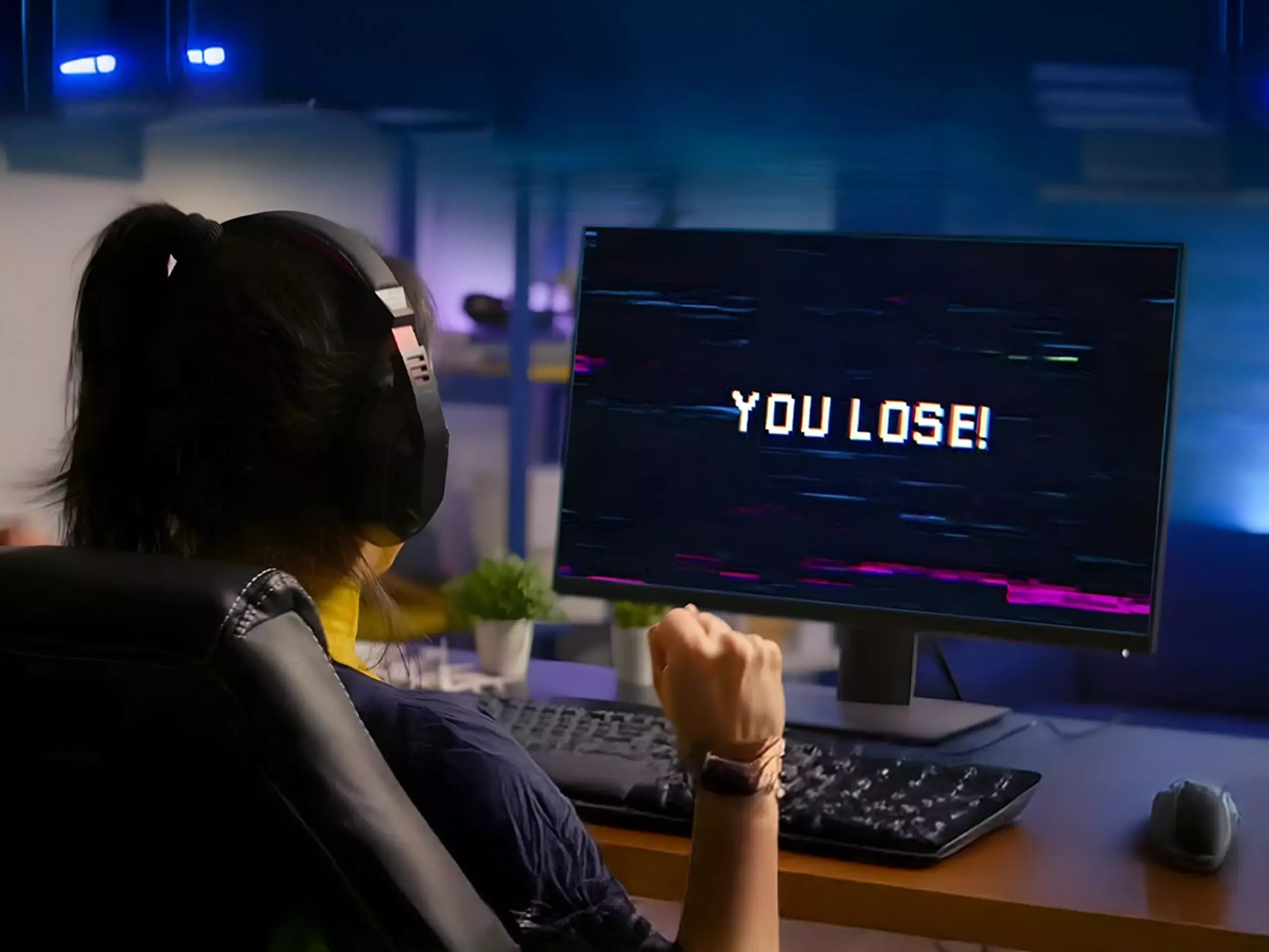 ഓണ്‍ലൈന്‍ ഗെയിമിങ്ങിന്റെ പേരില്‍ പുതിയ തട്ടിപ്പ്; മുന്നറിയിപ്പുമായി കേരള പൊലീസ്