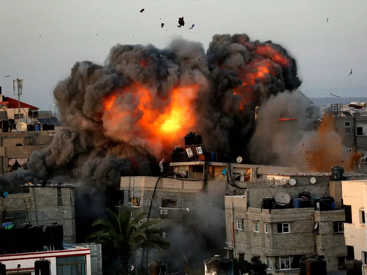 israel attacks gaza, peace talks collapse