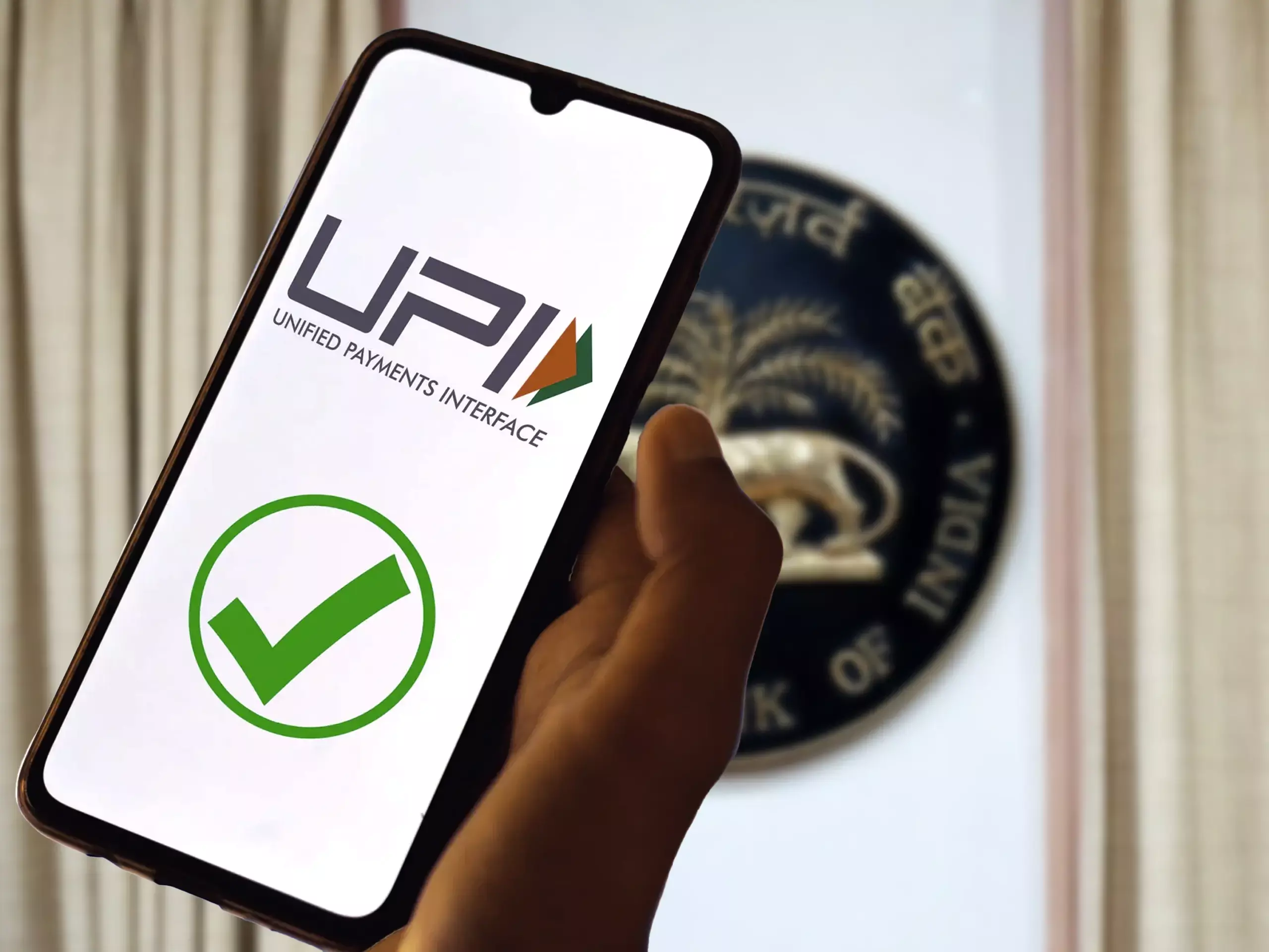 യുപിഐ ഇടപാട് പരിധി ഉയര്ത്തും യുപിഐ ഇടപാട് പരിധി ഉയര്ത്തും