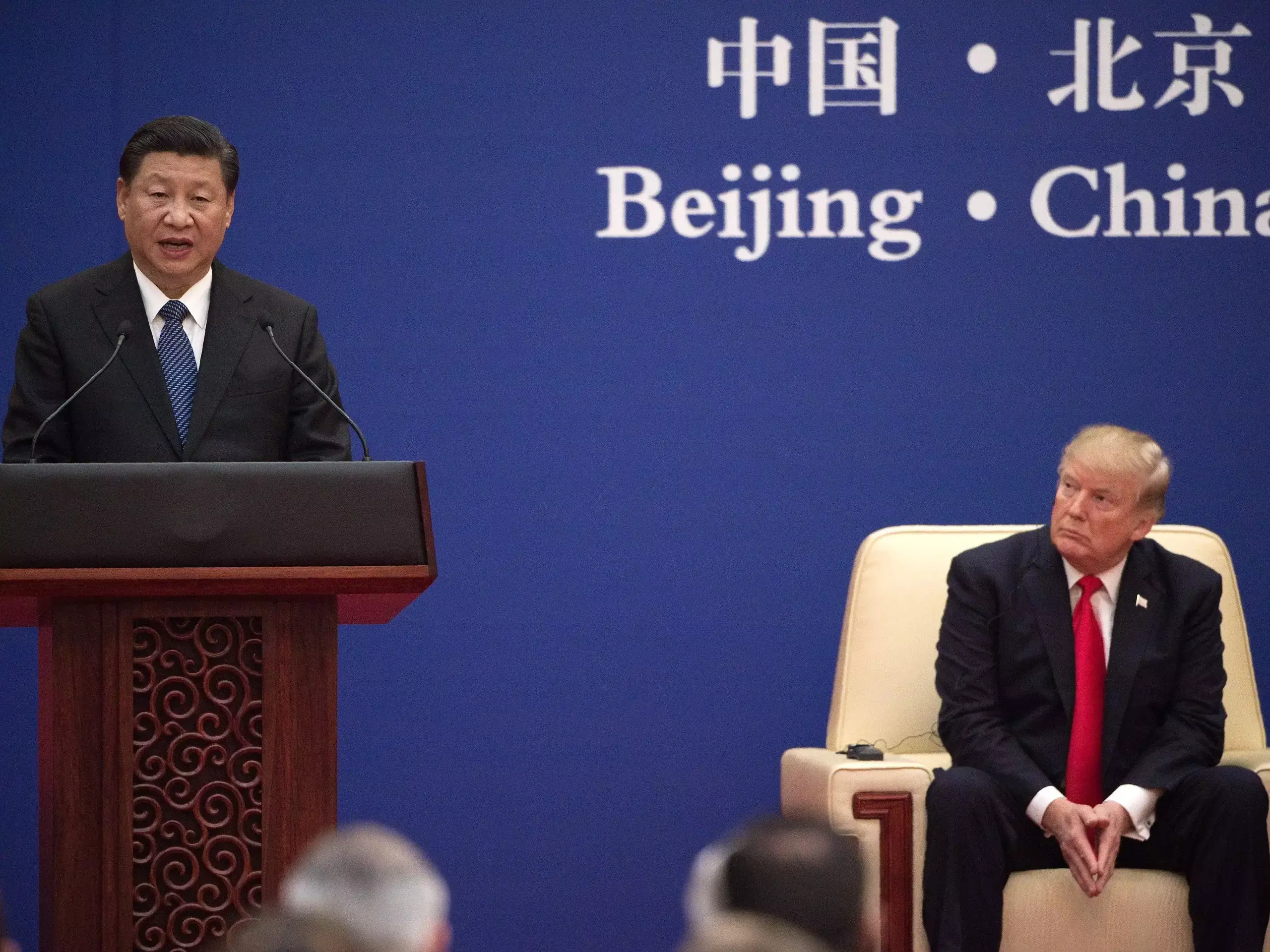 ചുങ്കപ്പോര്, തീരുവ 125 ശതമാനമായി ഉയര്‍ത്തി ചൈന