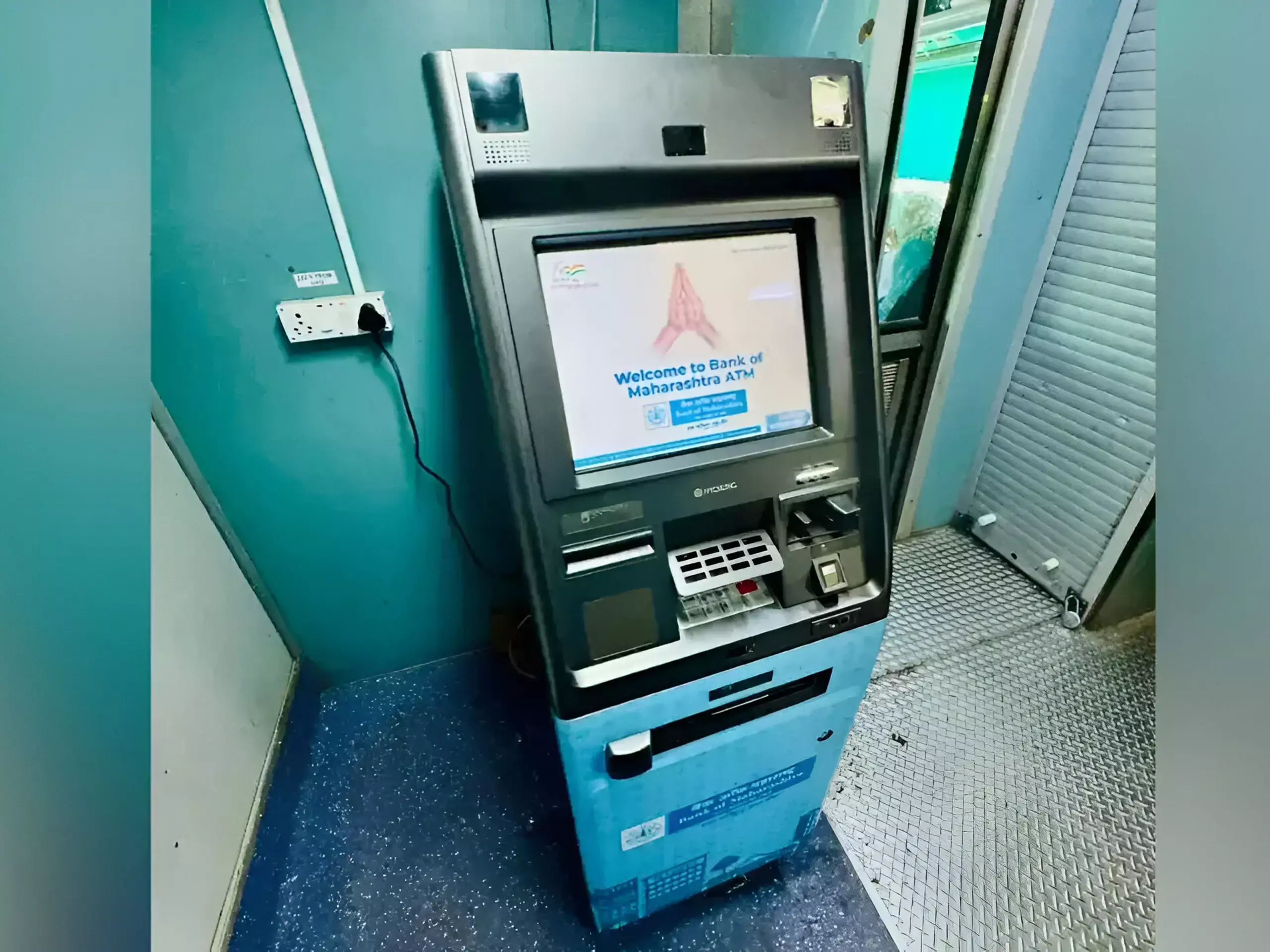 പഞ്ചവടി എക്‌സ്പ്രസില്‍   പരീക്ഷണാടിസ്ഥാനത്തില്‍ എടിഎം