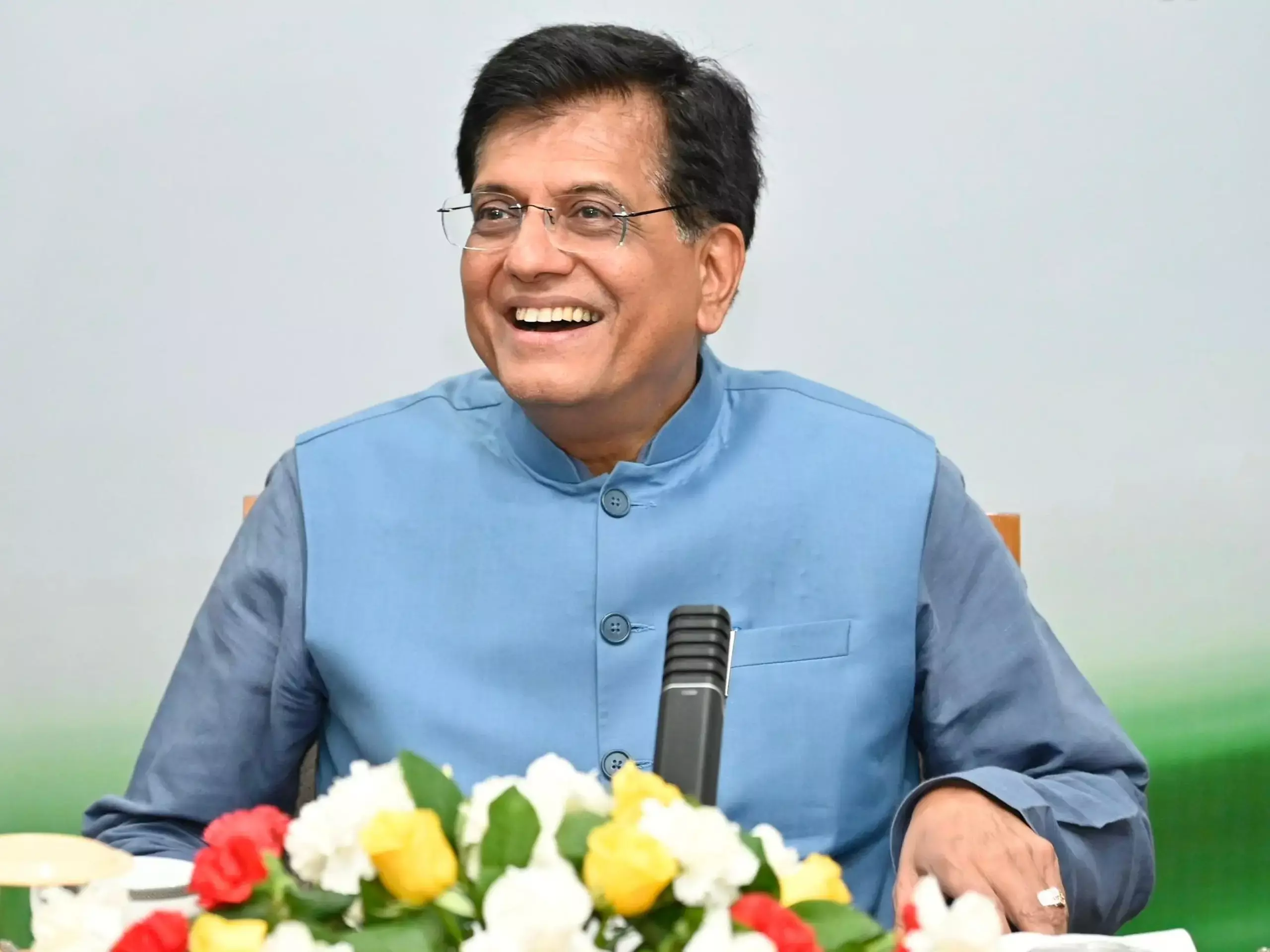 ആഗോള പ്രതിസന്ധികളിലും കുതിപ്പ്;   ഇന്ത്യയുടെ കയറ്റുമതിയില്‍ 15 ശതമാനം വര്‍ധന